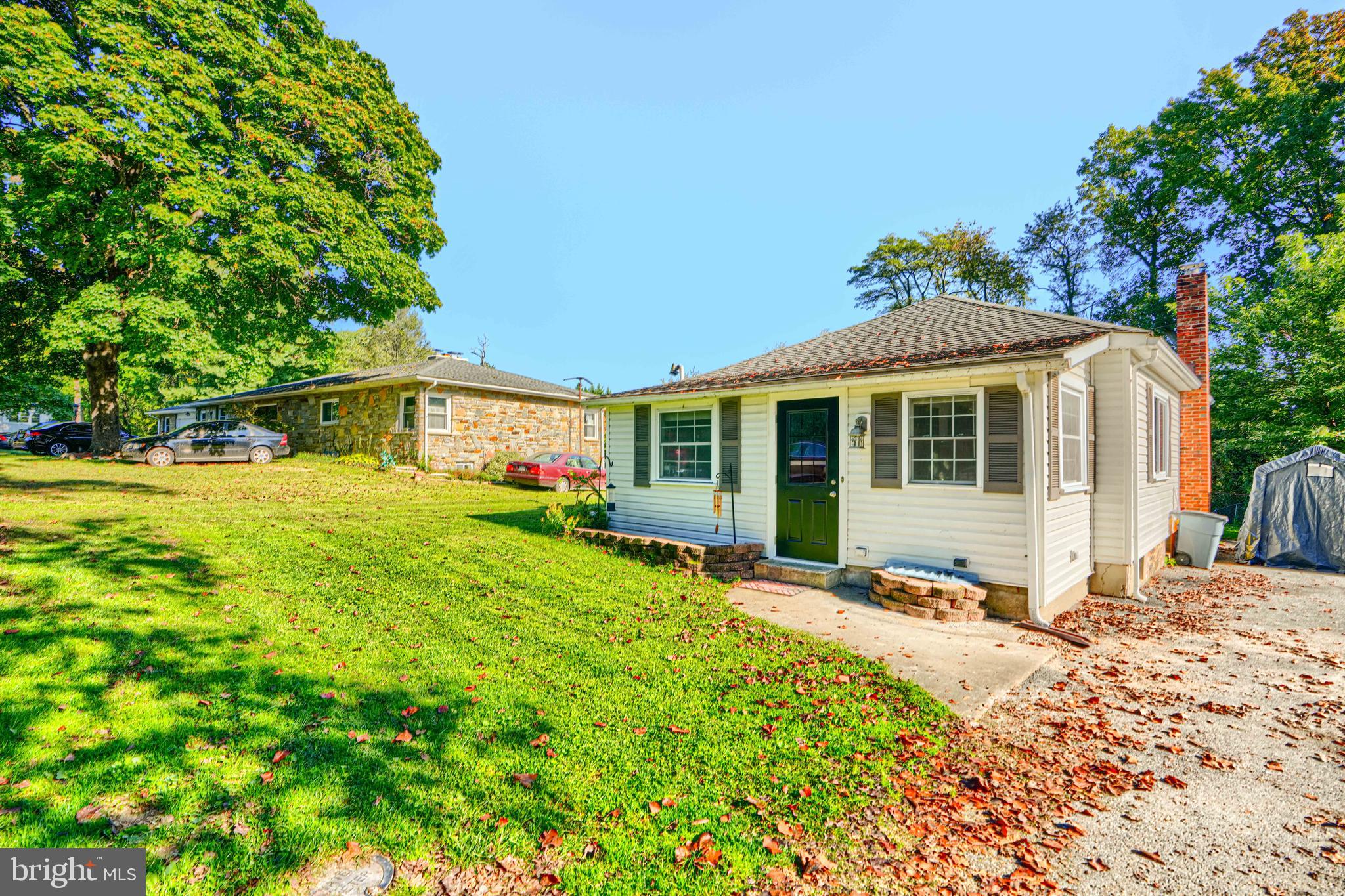 3921 E BAKER AVENUE E