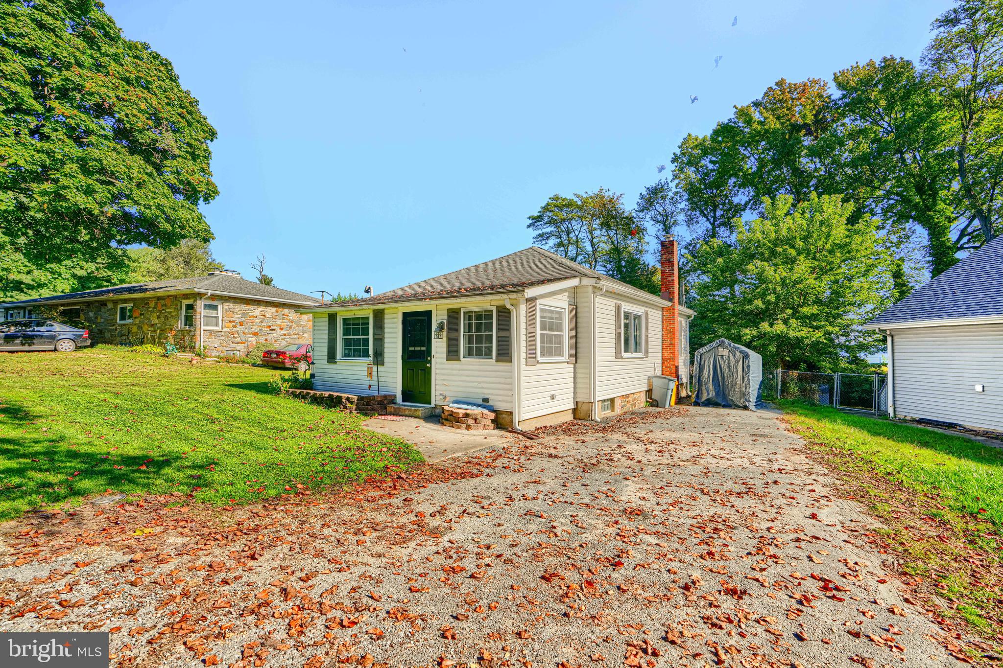 3921 E BAKER AVENUE E