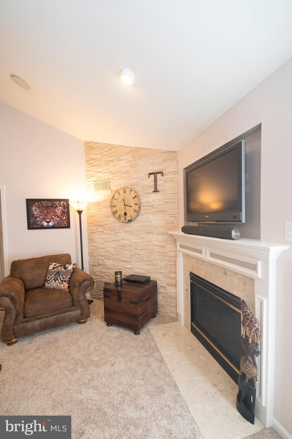 DEERFIELD VILLAGE - Residential