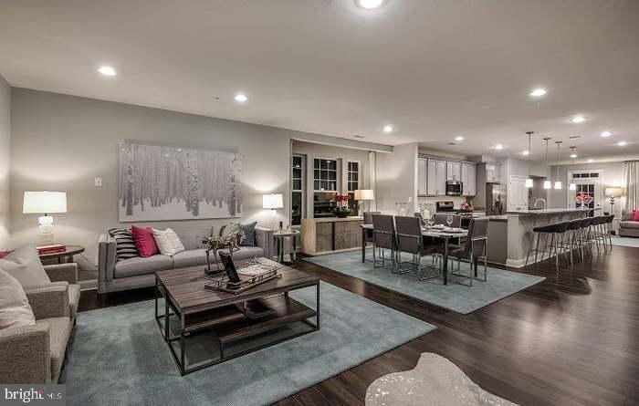 WESTVIEW SOUTH - Residential