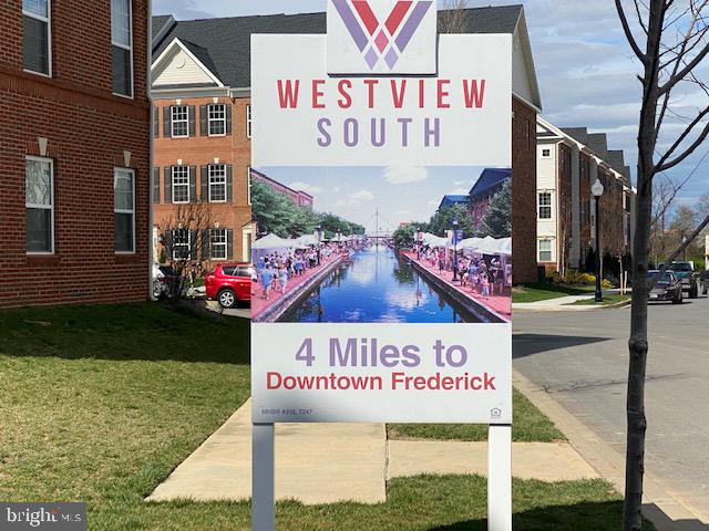 WESTVIEW SOUTH - Residential