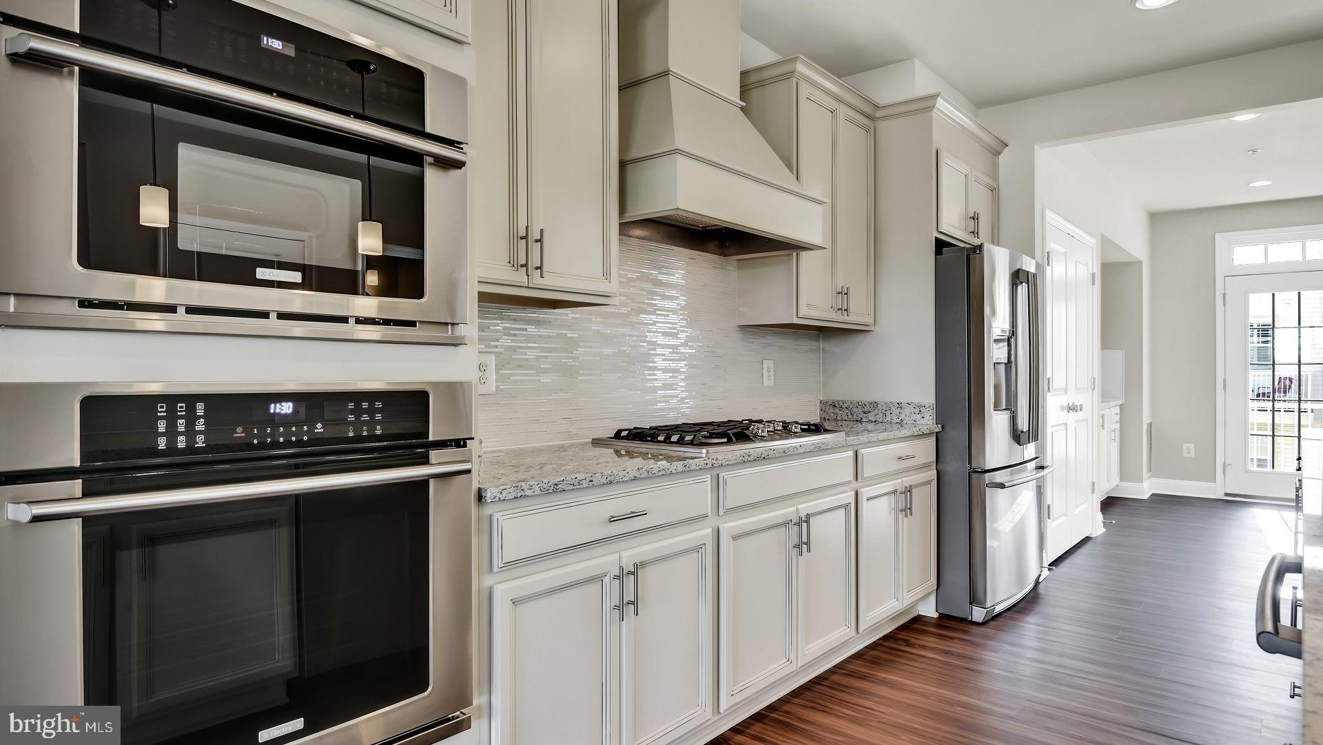 WESTVIEW SOUTH - Residential