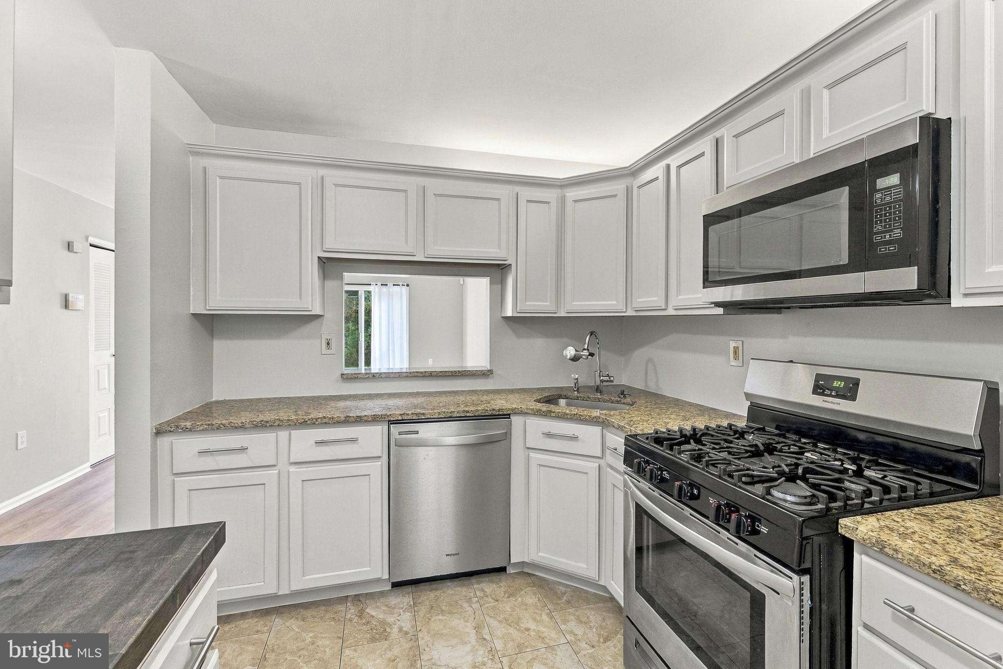 22 ABELIA COURT
