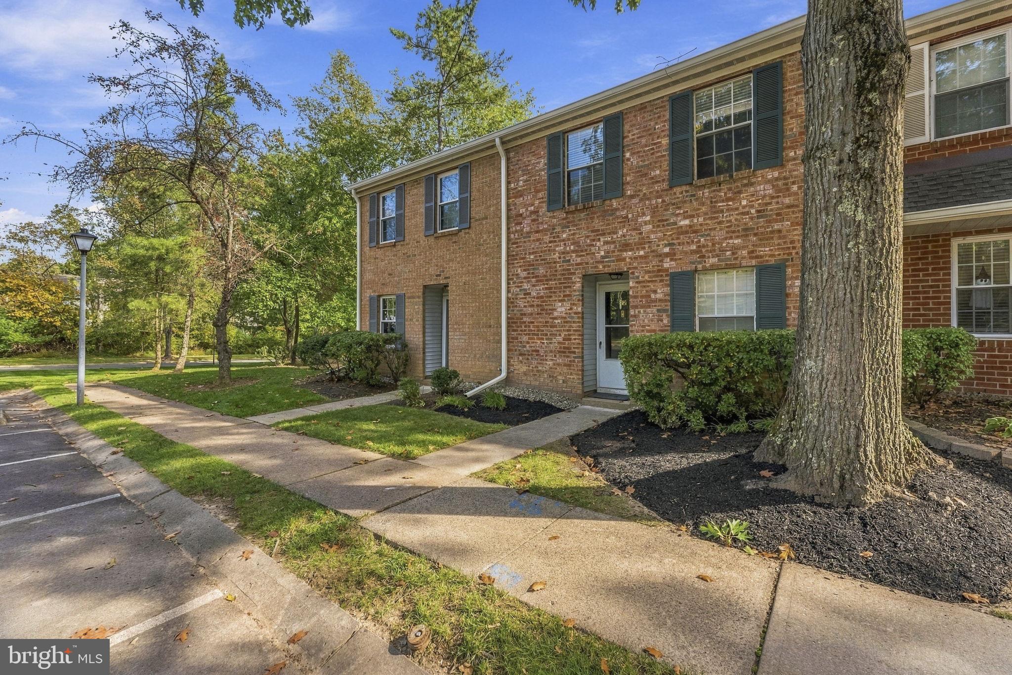 22 ABELIA COURT