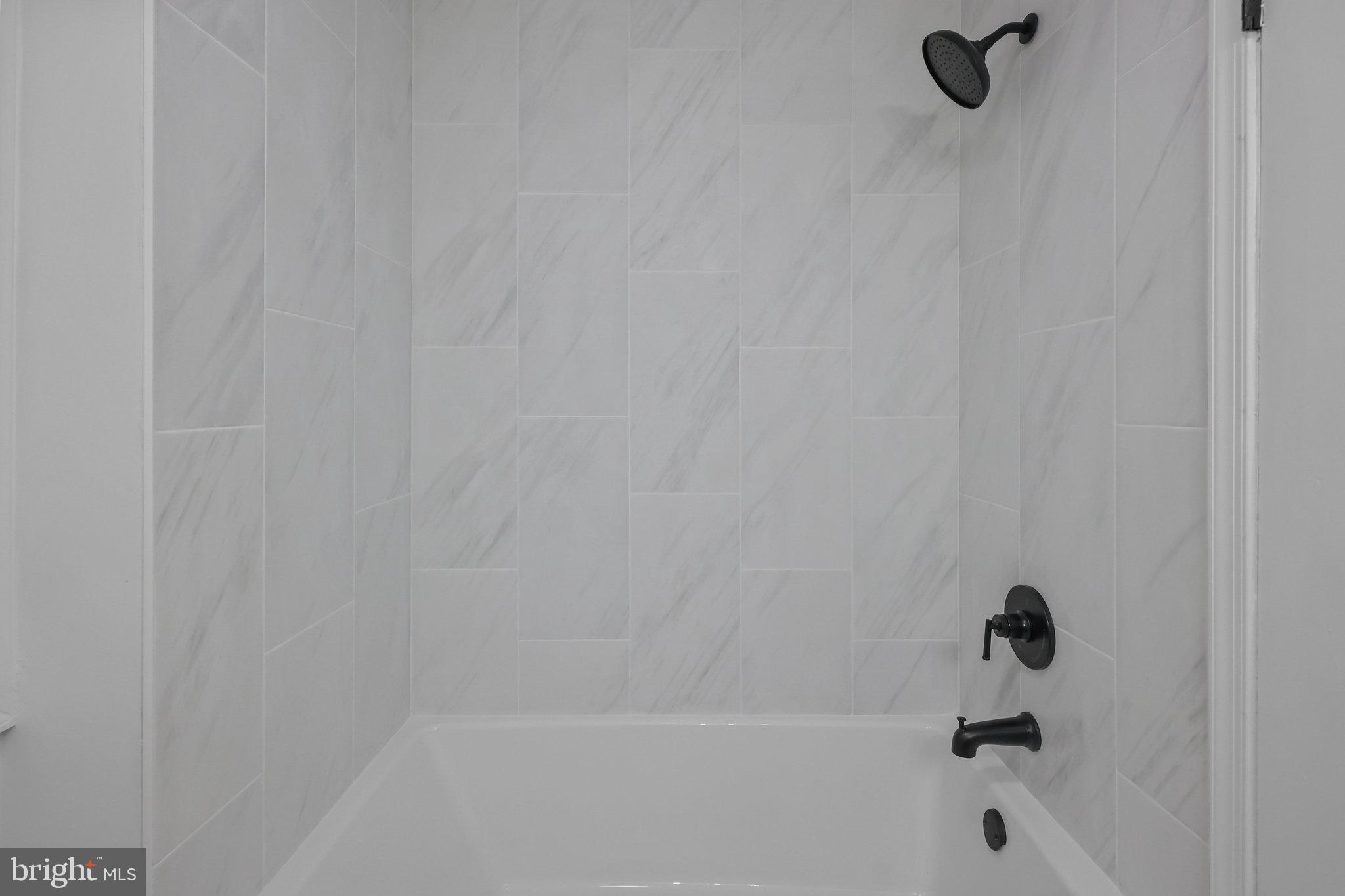 GREEN HILL - Residential