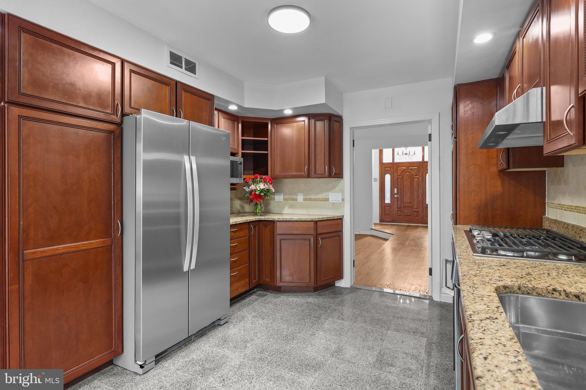 GREEN HILL - Residential