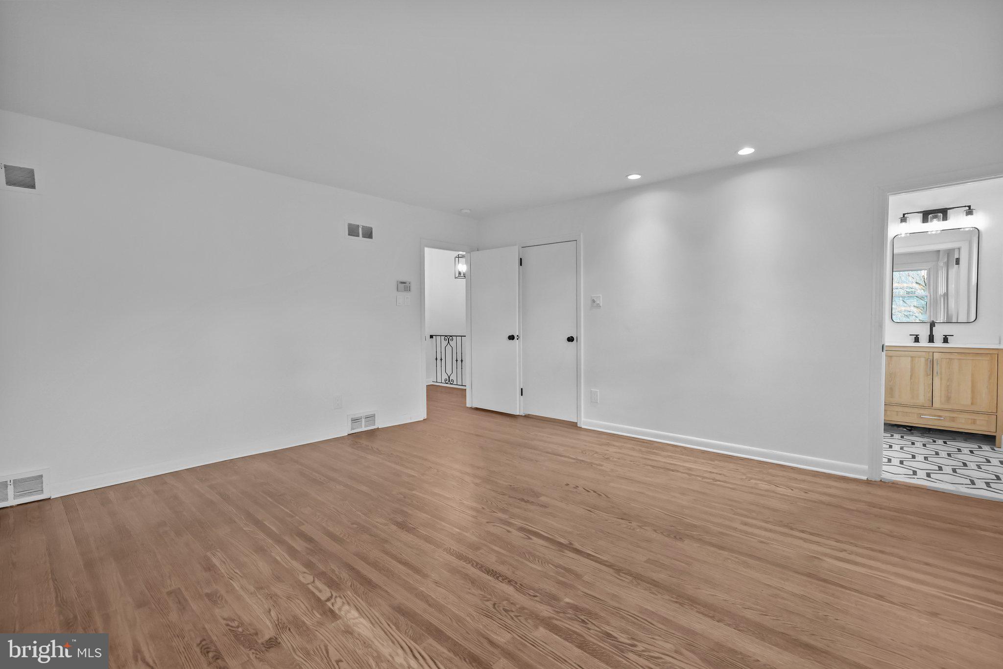 GREEN HILL - Residential