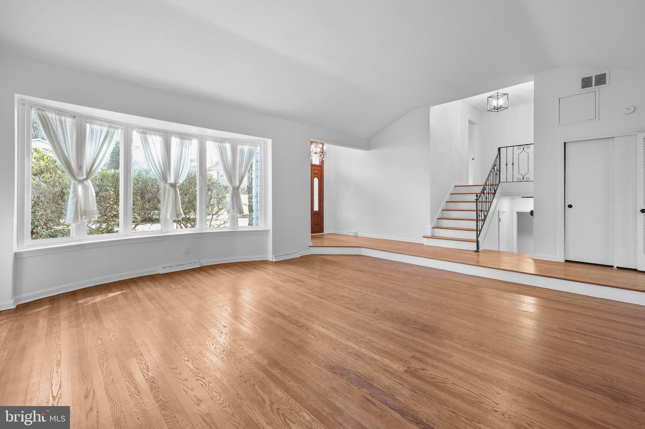 GREEN HILL - Residential