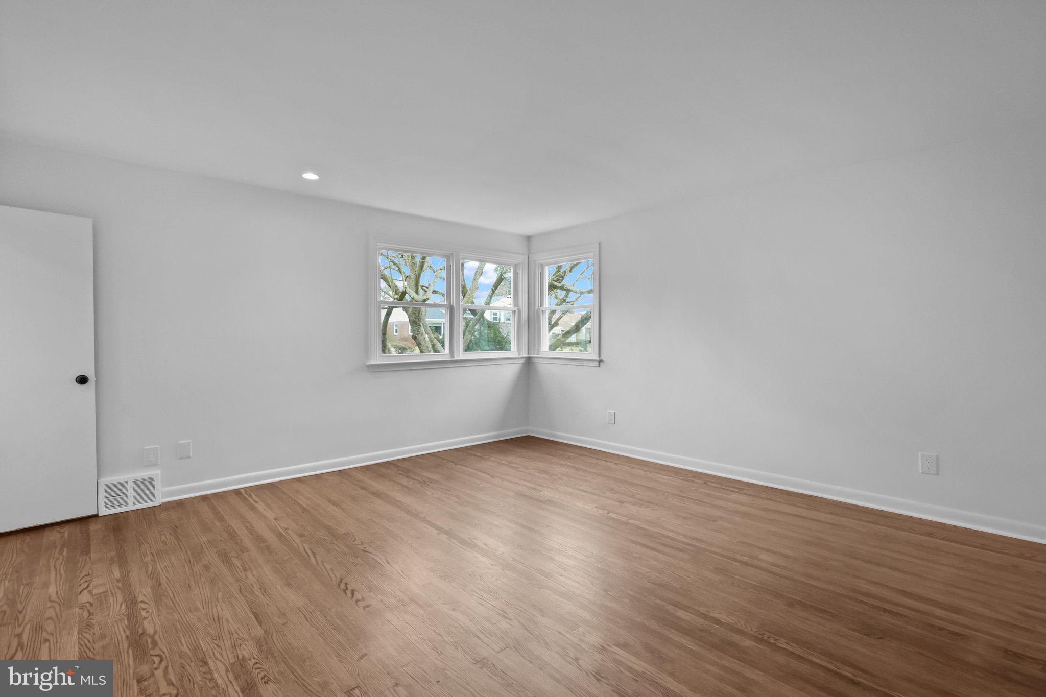 GREEN HILL - Residential