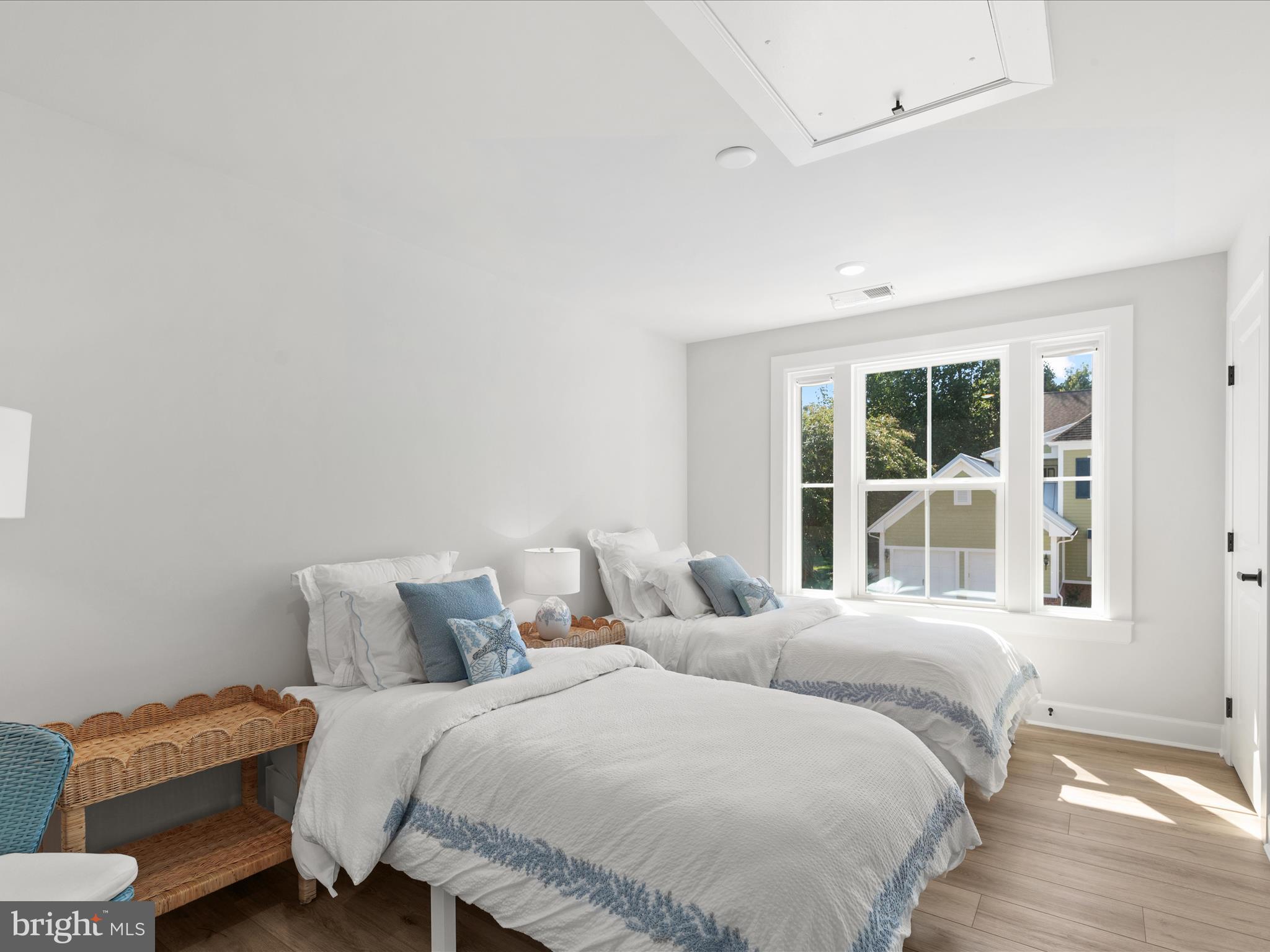 PENINSULA - Residential