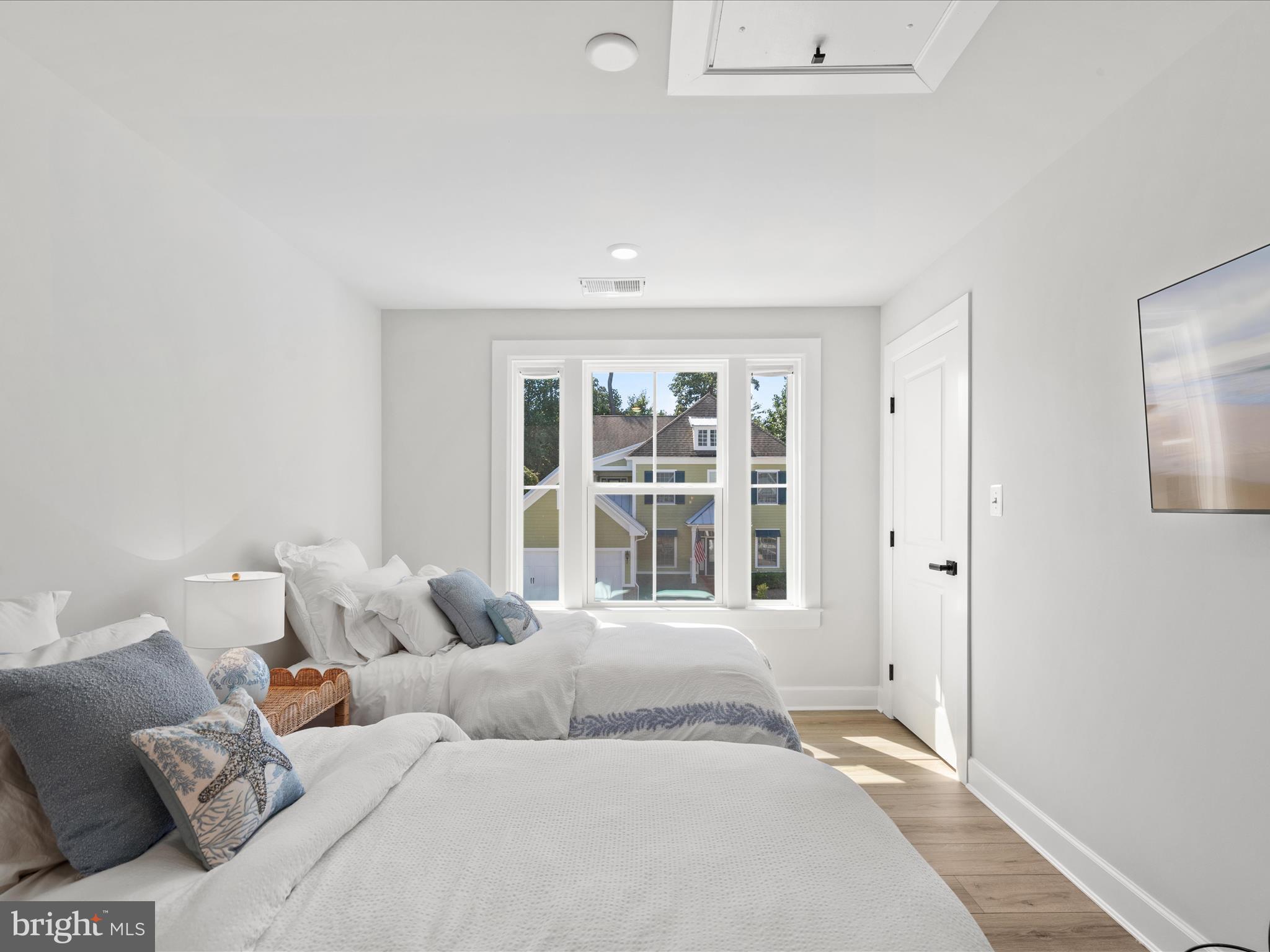 PENINSULA - Residential