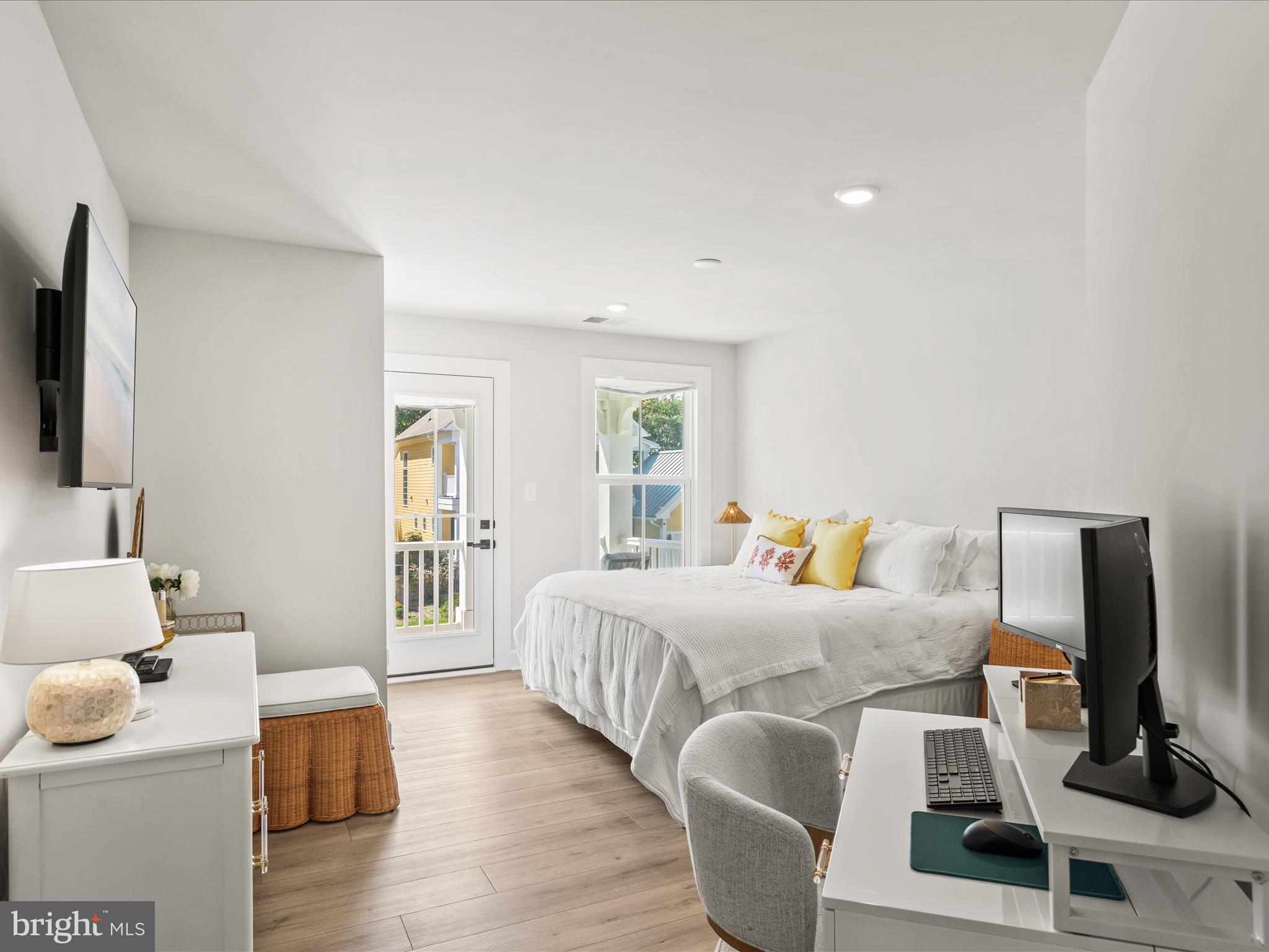 PENINSULA - Residential