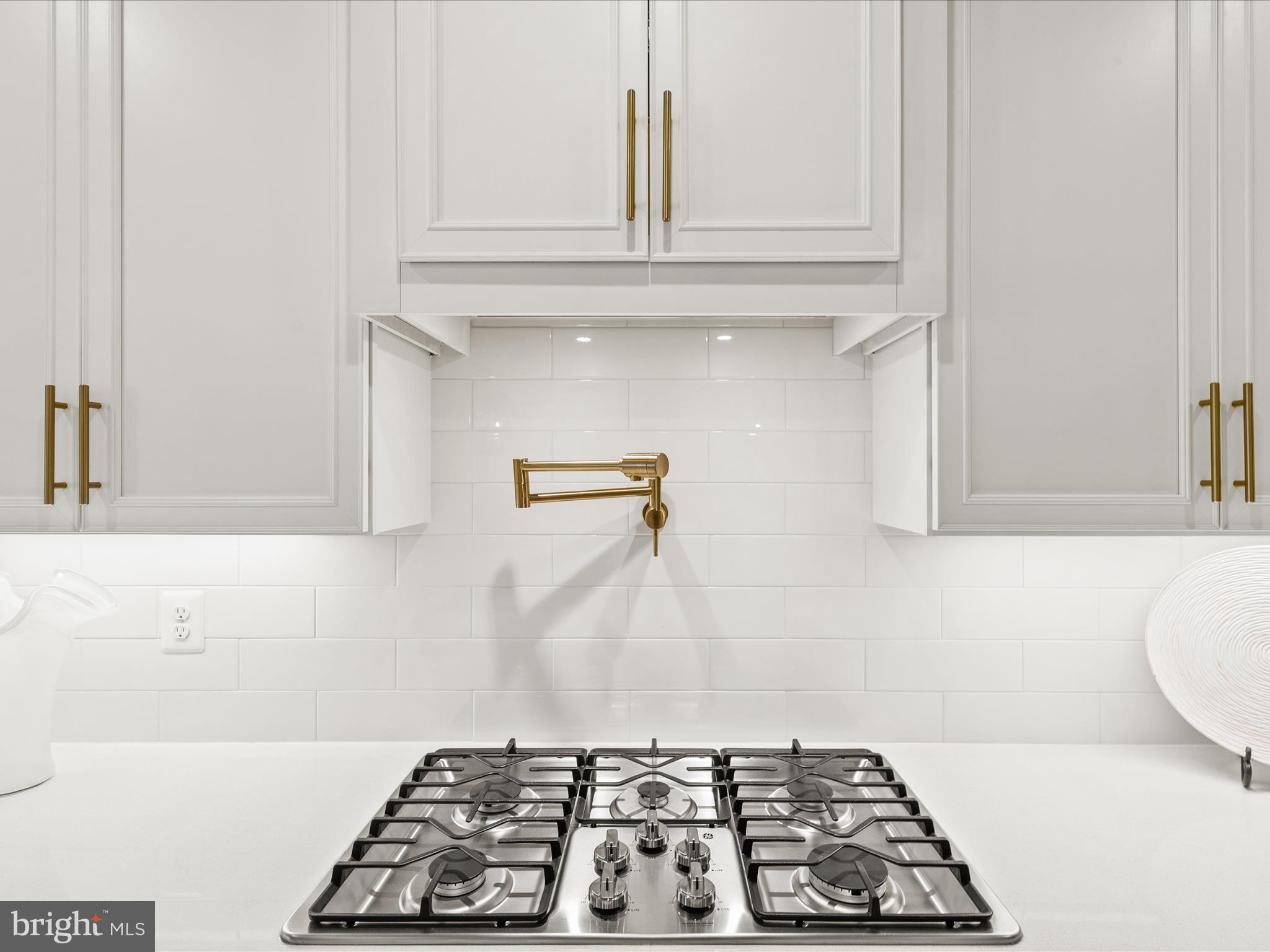 PENINSULA - Residential