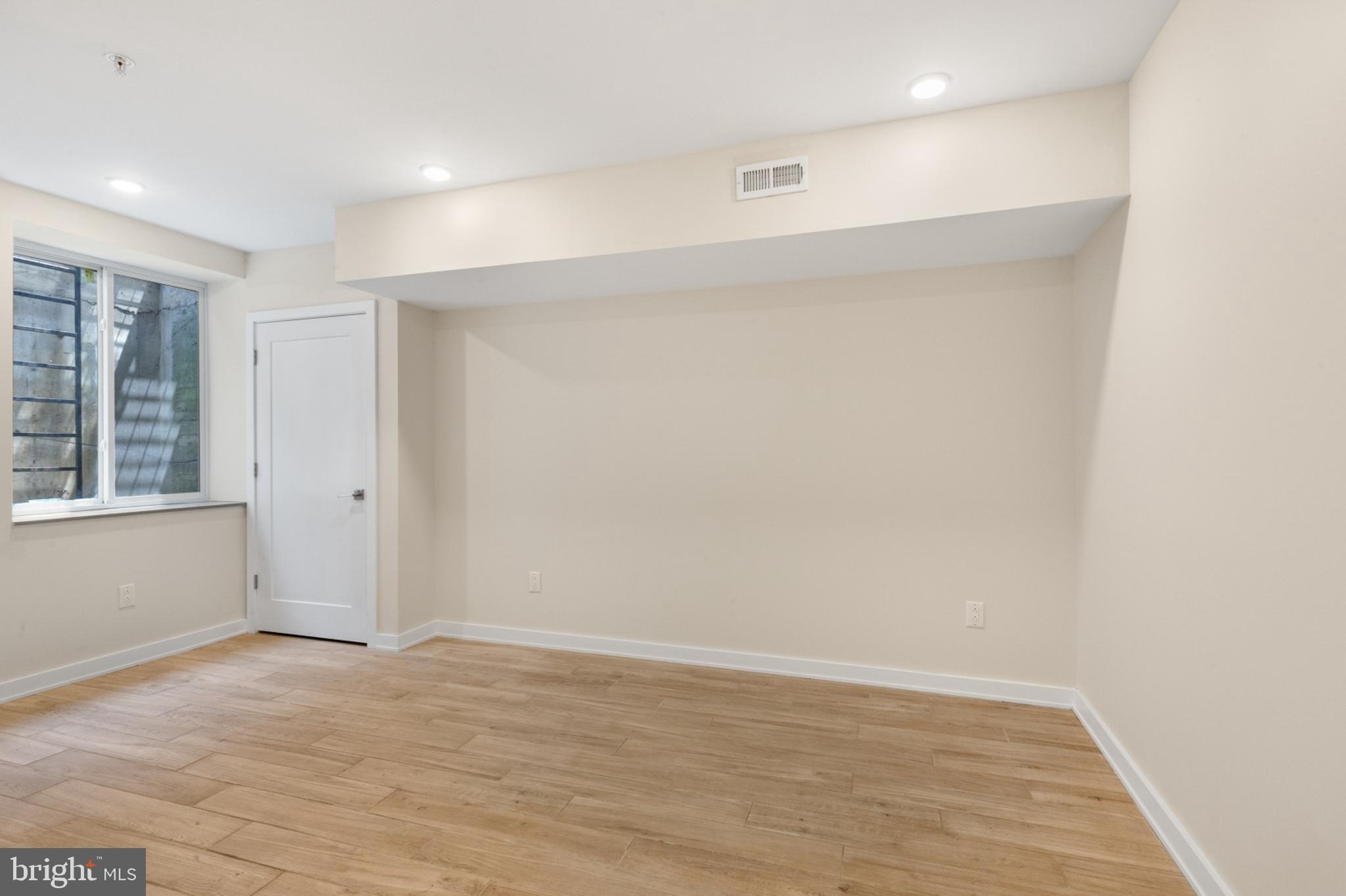 FRANCISVILLE - Residential Lease