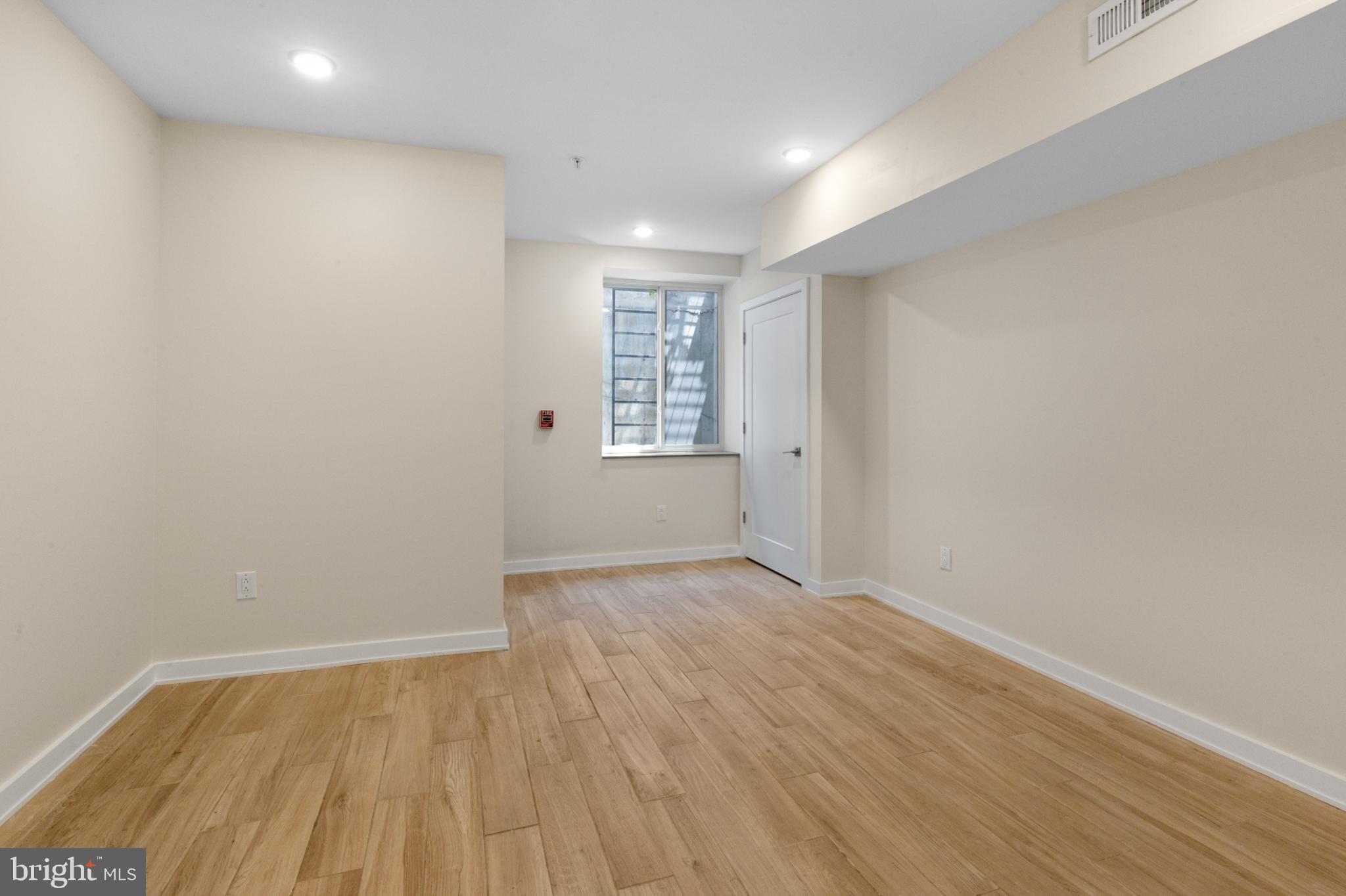 FRANCISVILLE - Residential Lease