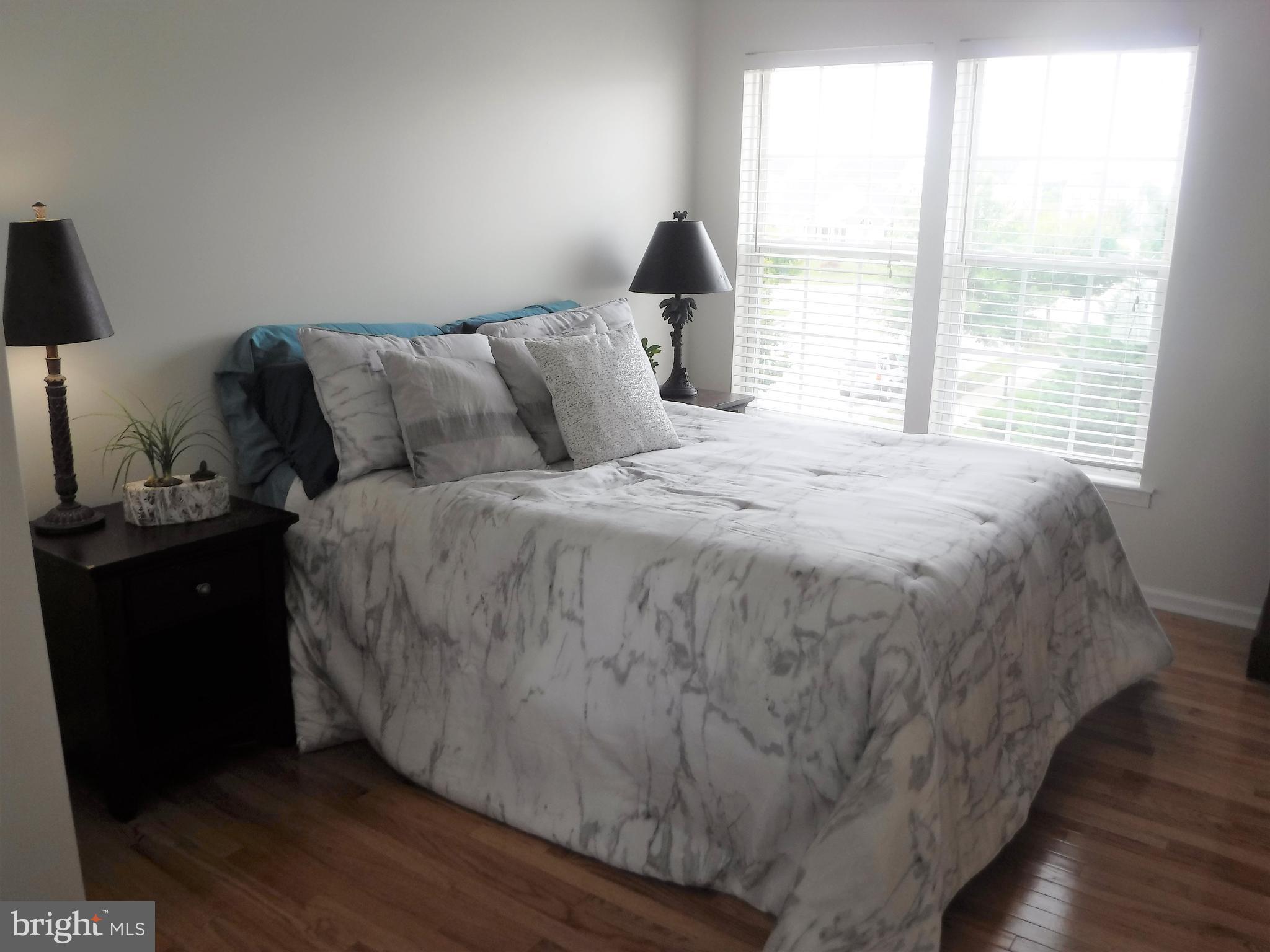 LAKELAND PLACE - Residential