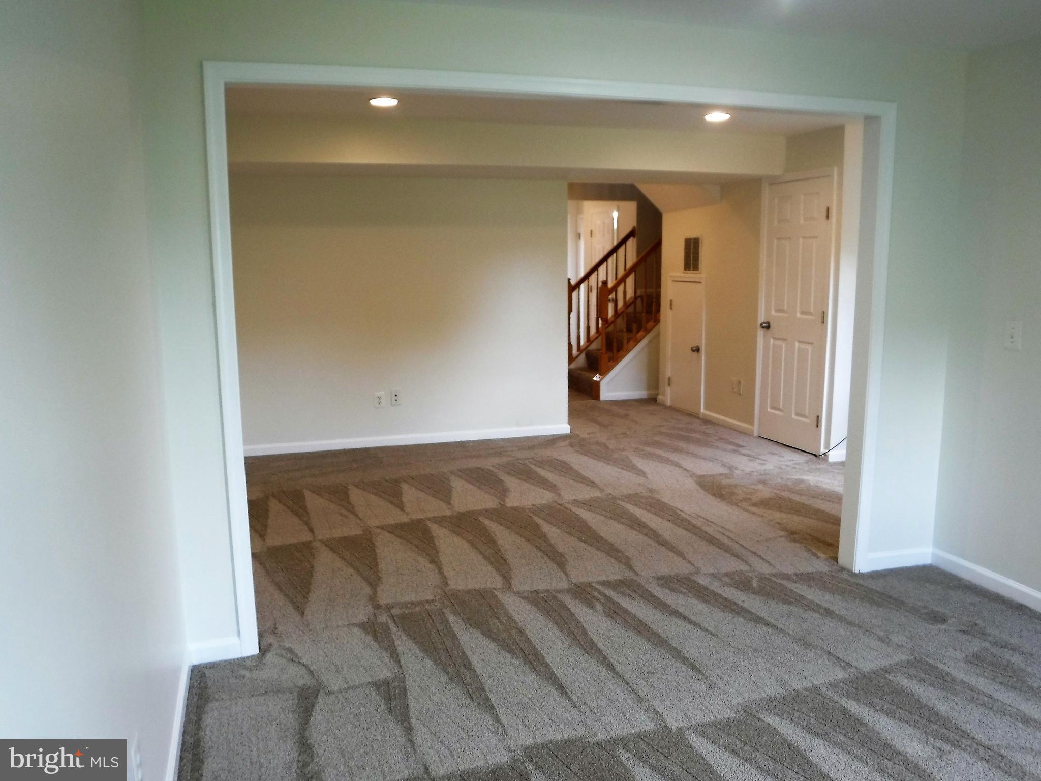 LAKELAND PLACE - Residential