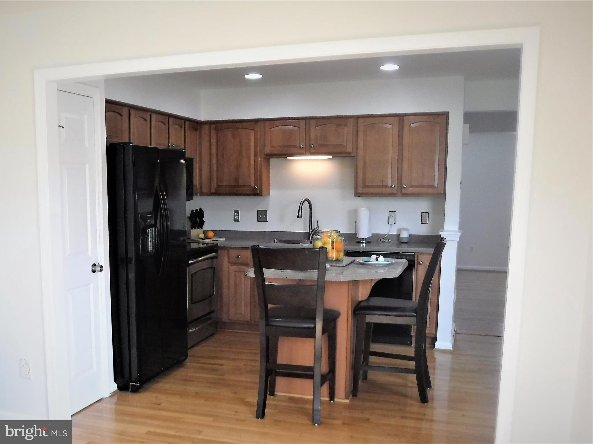 LAKELAND PLACE - Residential