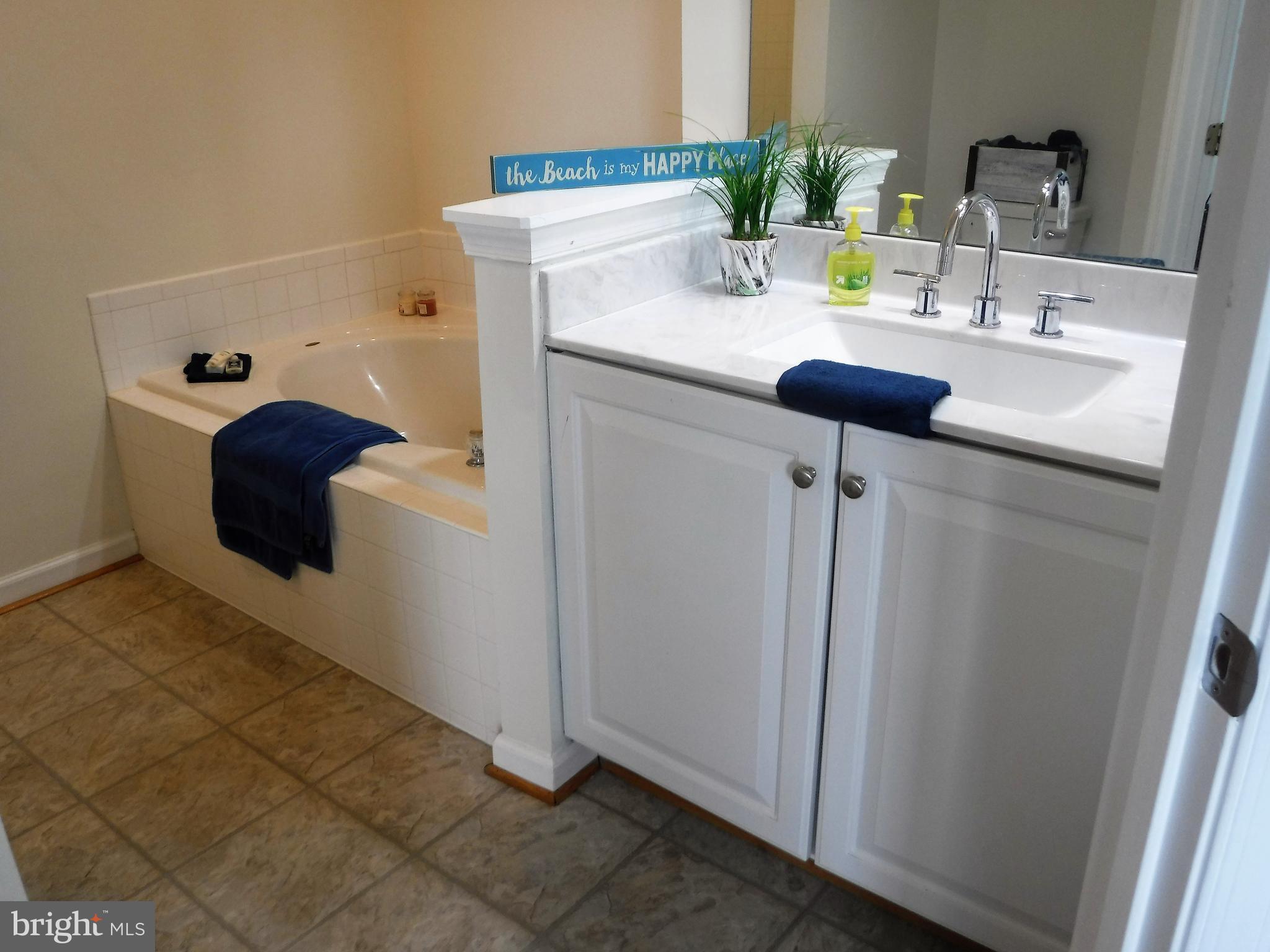 LAKELAND PLACE - Residential