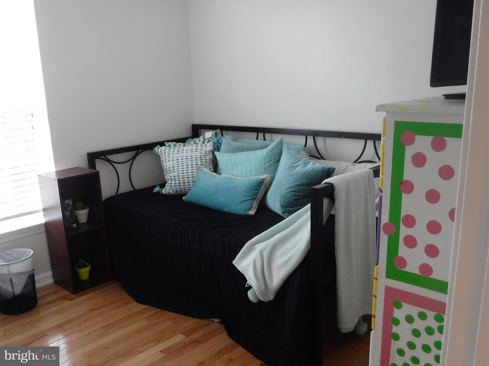 LAKELAND PLACE - Residential