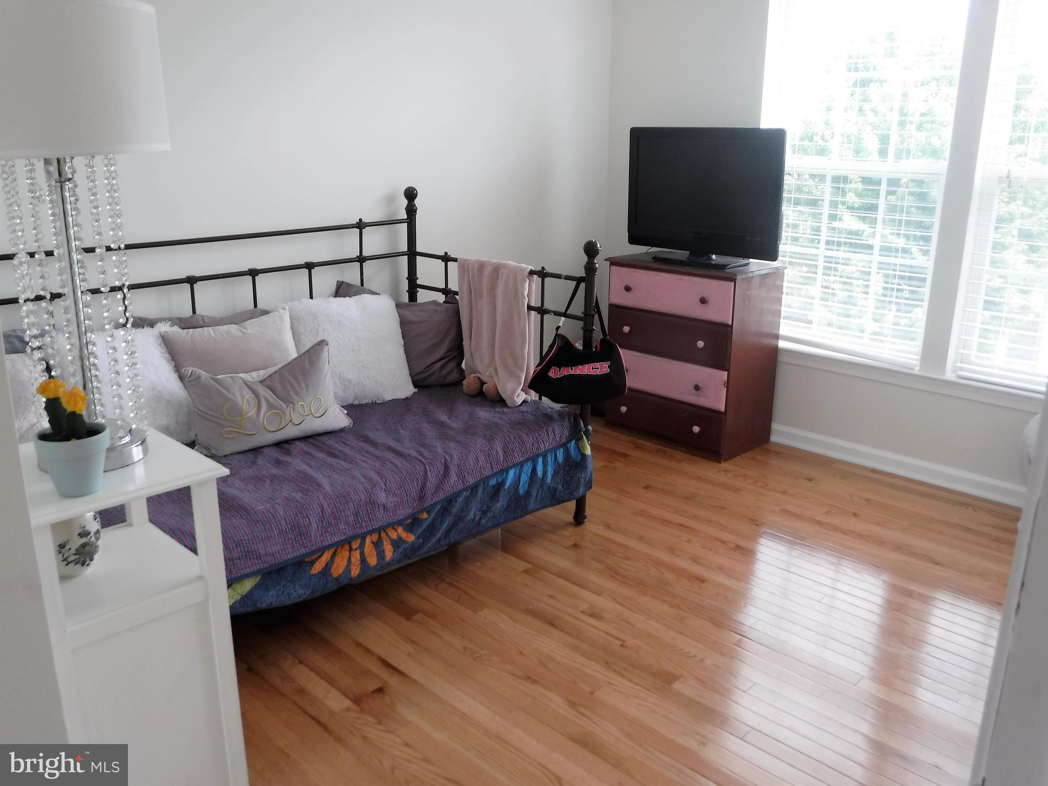 LAKELAND PLACE - Residential