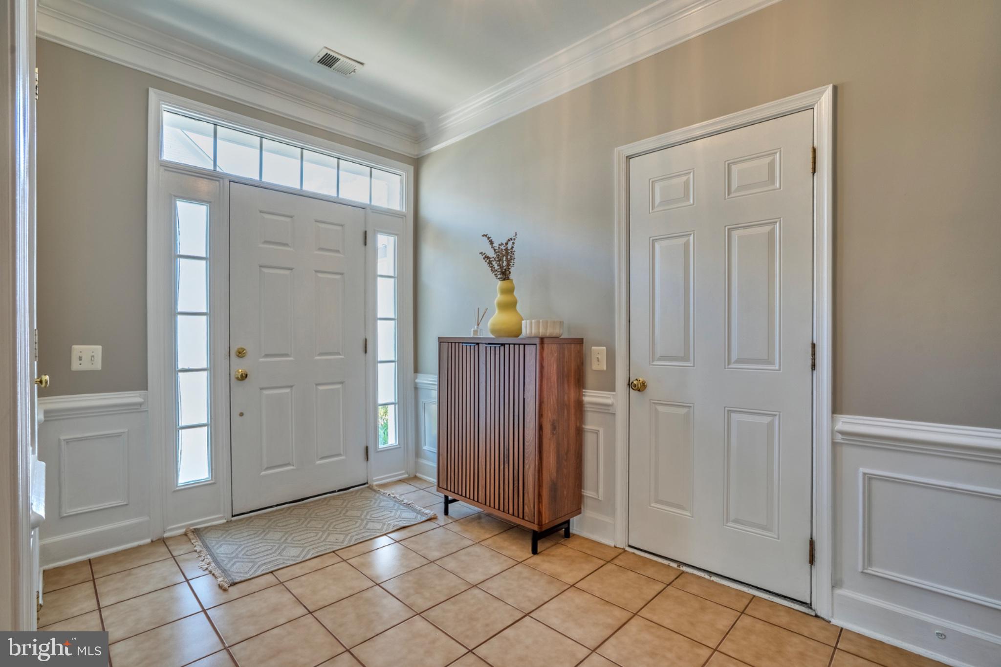 2520 WALNUT LEAF LANE