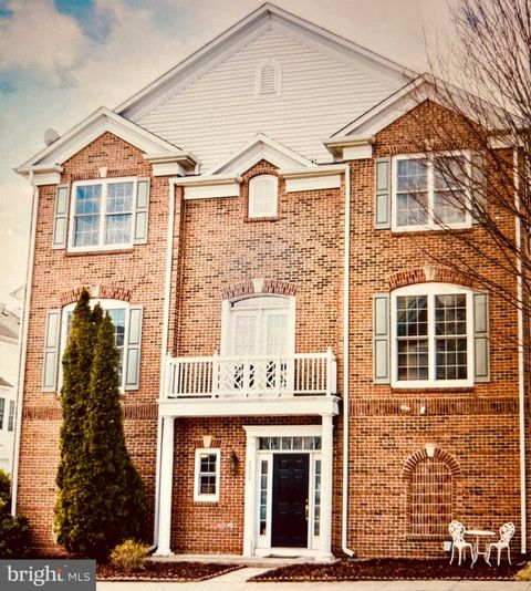 2520 WALNUT LEAF LANE HERNDON VA 20171