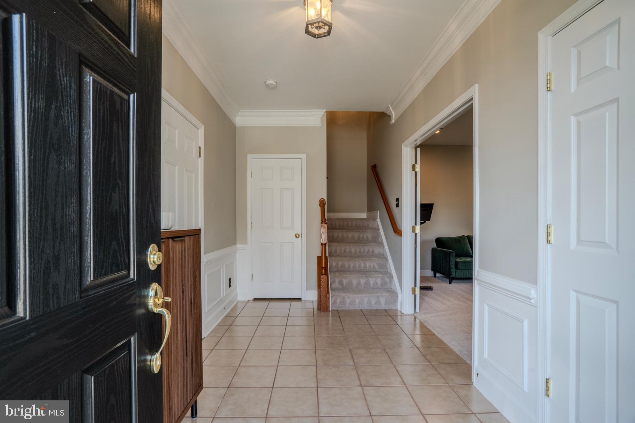 2520 WALNUT LEAF LANE