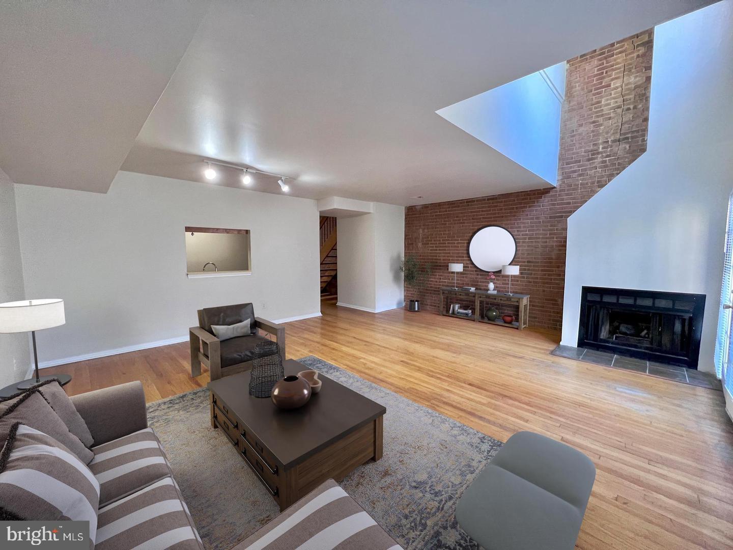 2904 11TH STREET NW