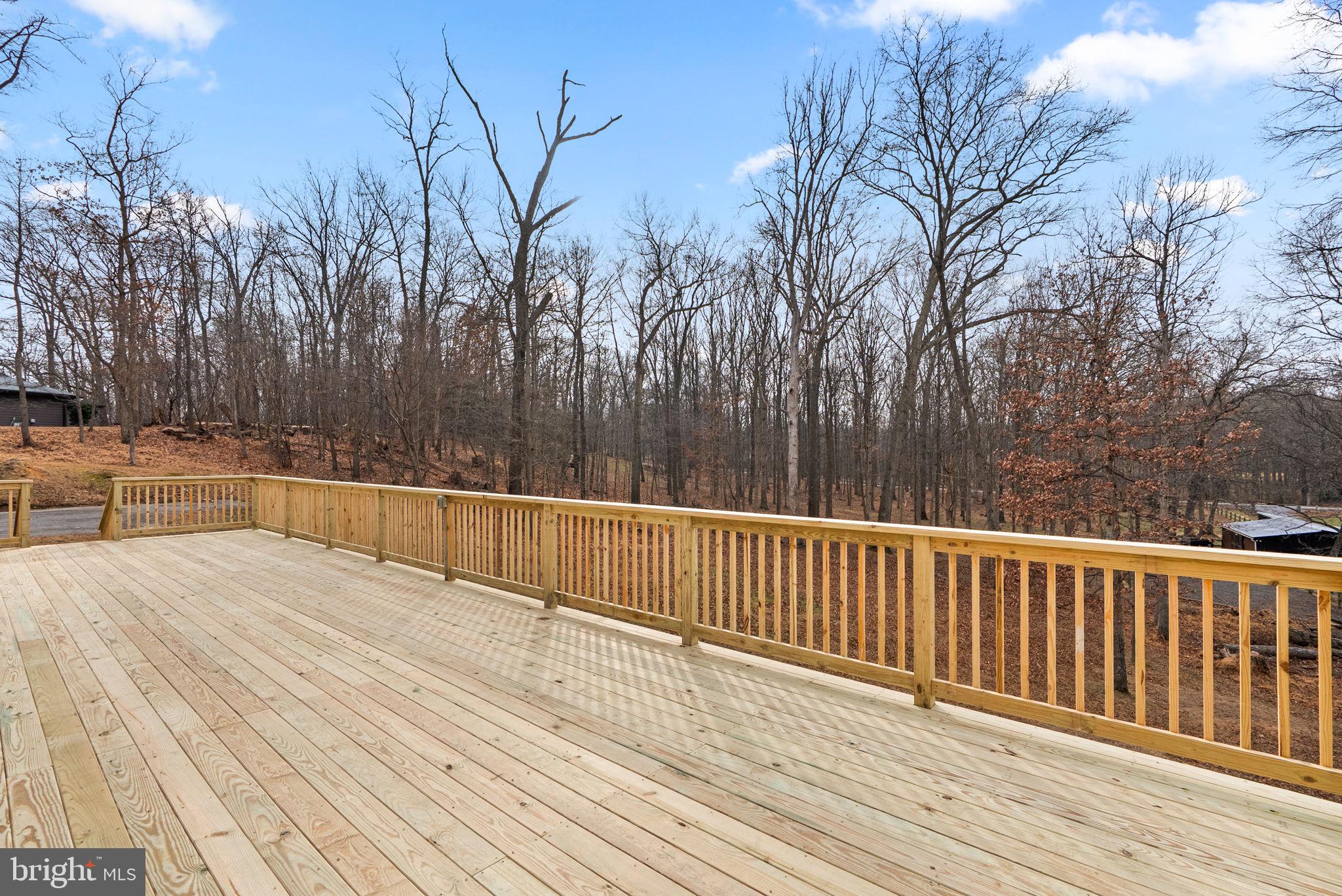 BRIAR HILL - Residential