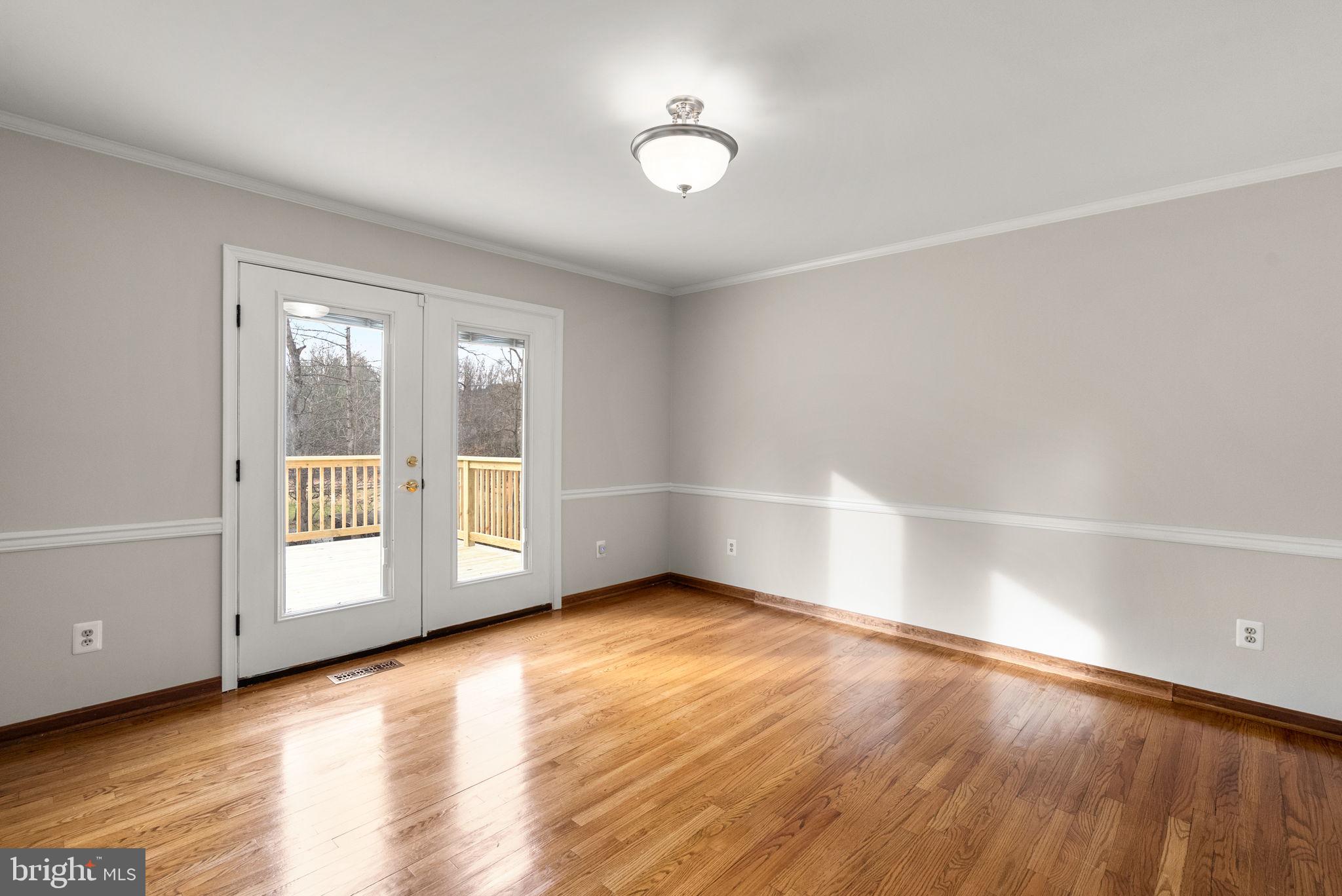 BRIAR HILL - Residential