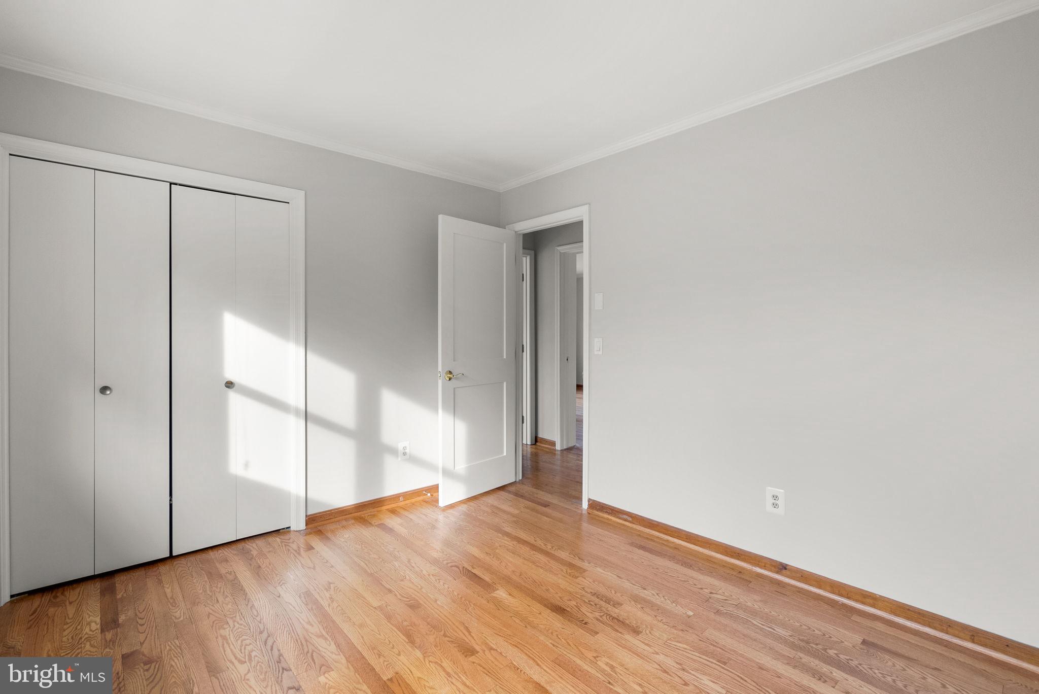 BRIAR HILL - Residential