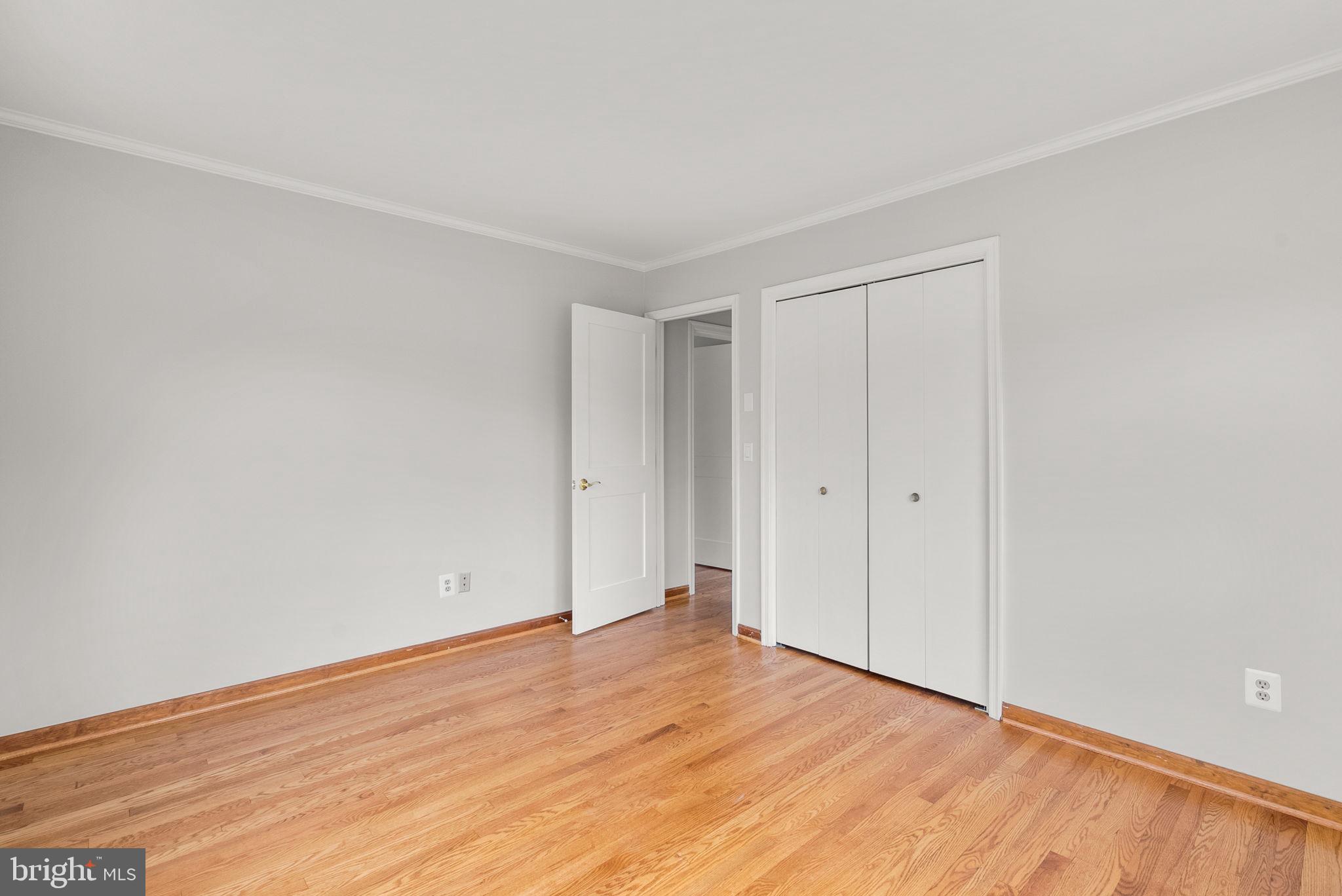 BRIAR HILL - Residential