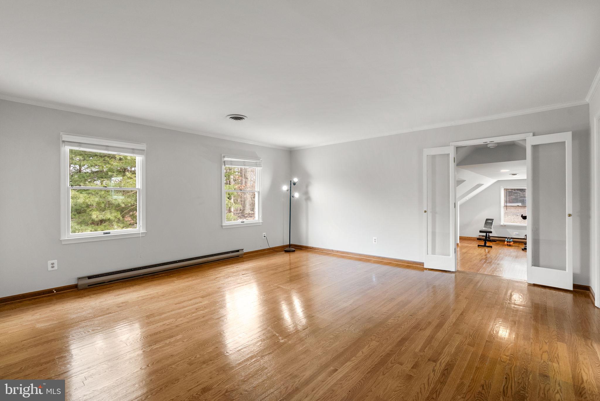 BRIAR HILL - Residential