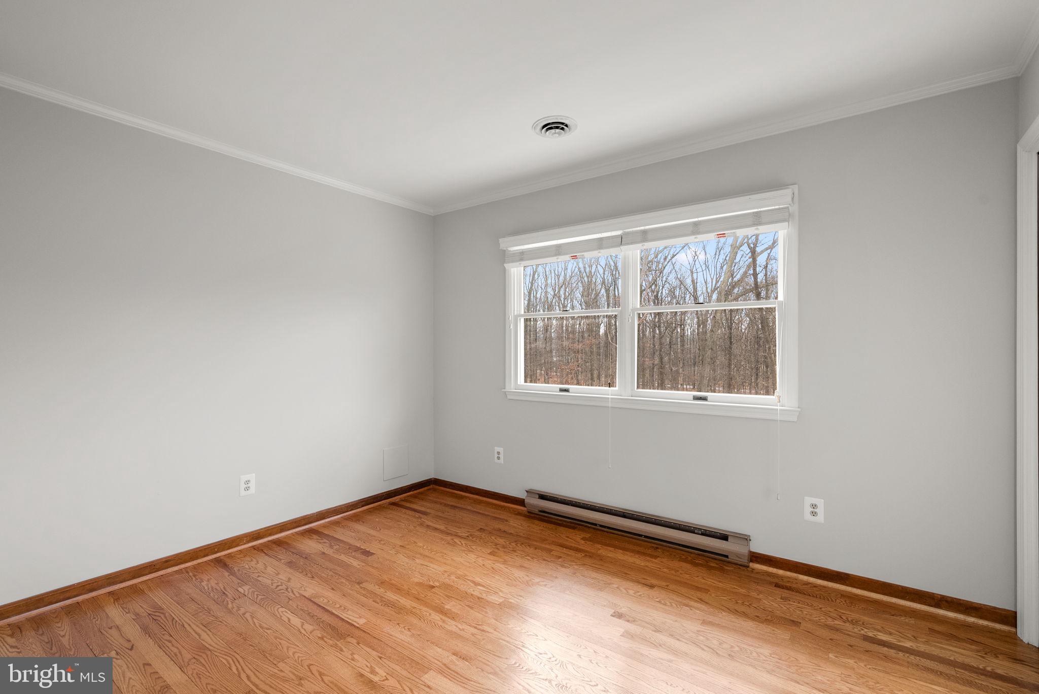 BRIAR HILL - Residential