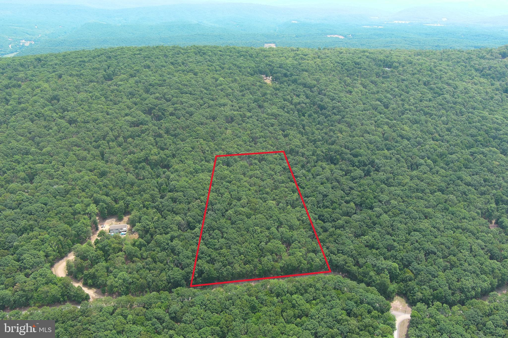 EAGLE MOUNTAIN - Land