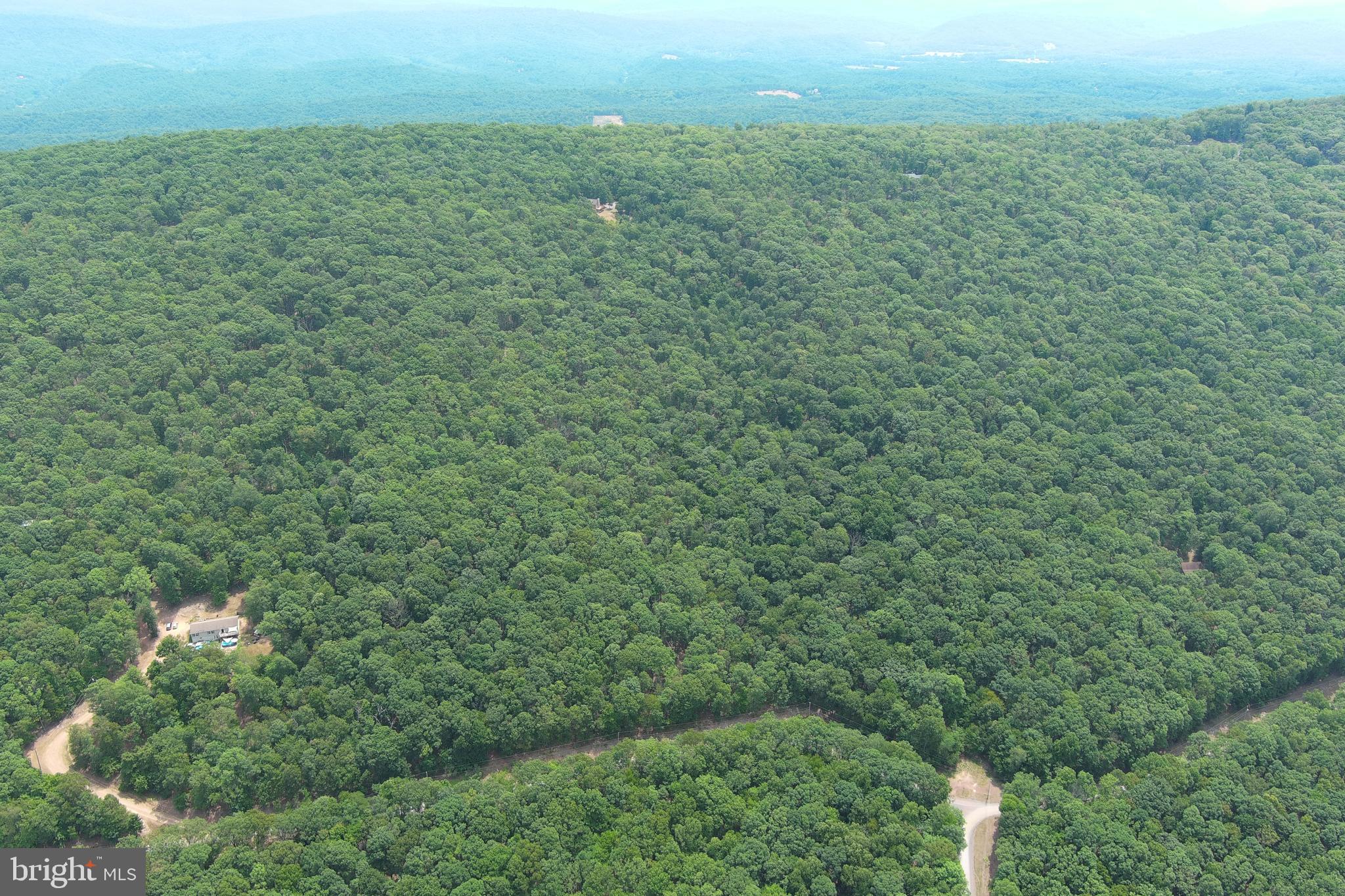 EAGLE MOUNTAIN - Land