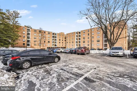 6317 Park Heights Avenue Unit 104, Baltimore, MD MLS: MDBA2202552