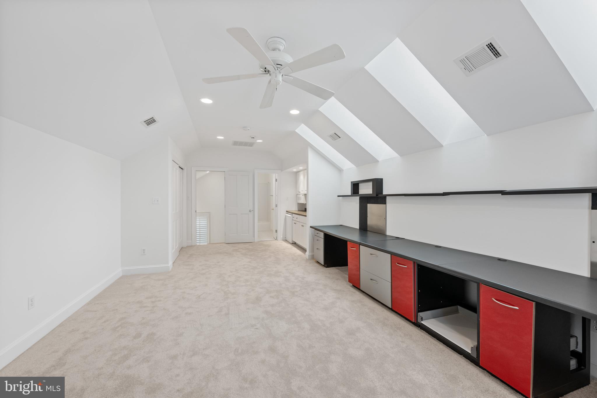 BRADLEY VILLAGE - Residential