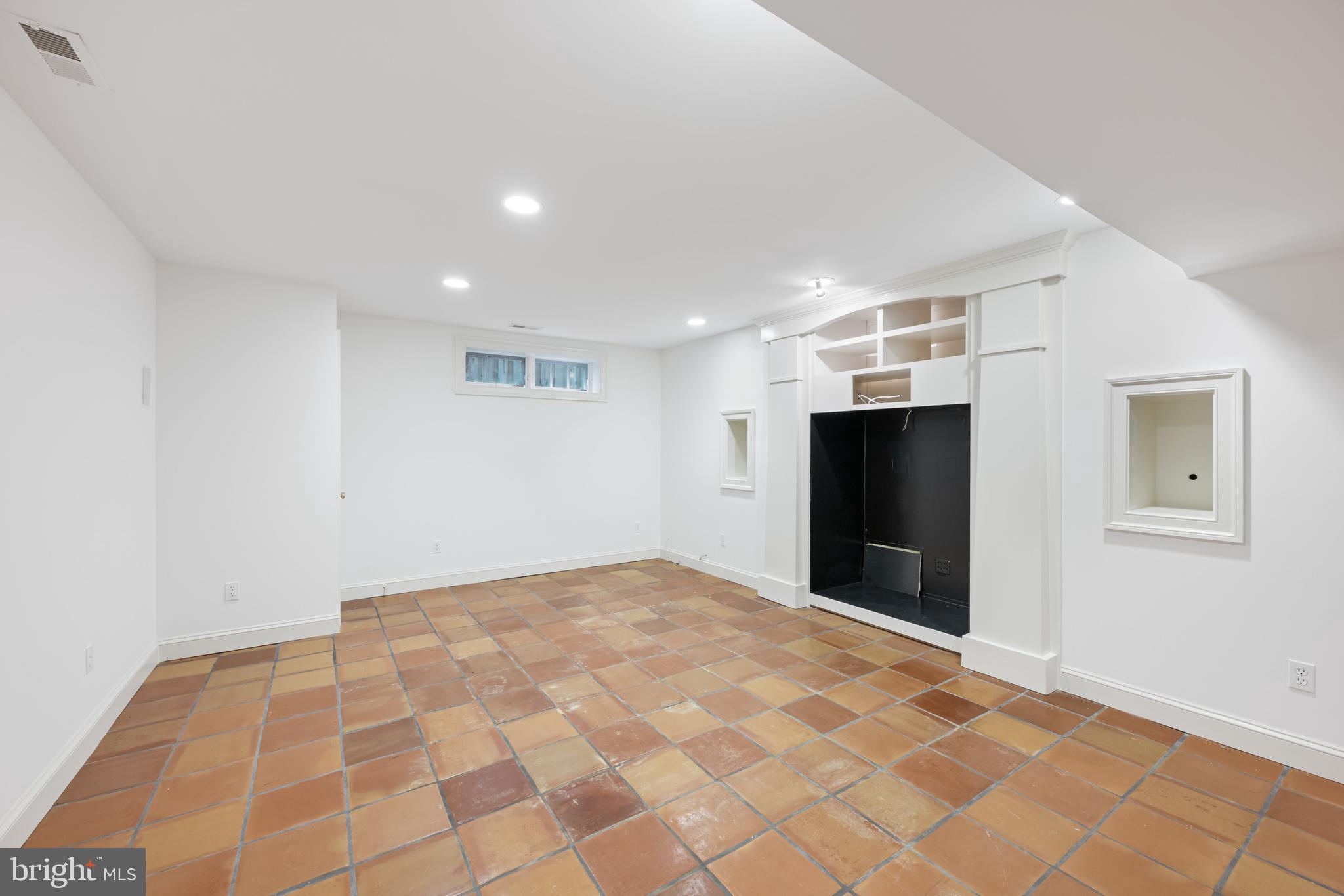 BRADLEY VILLAGE - Residential