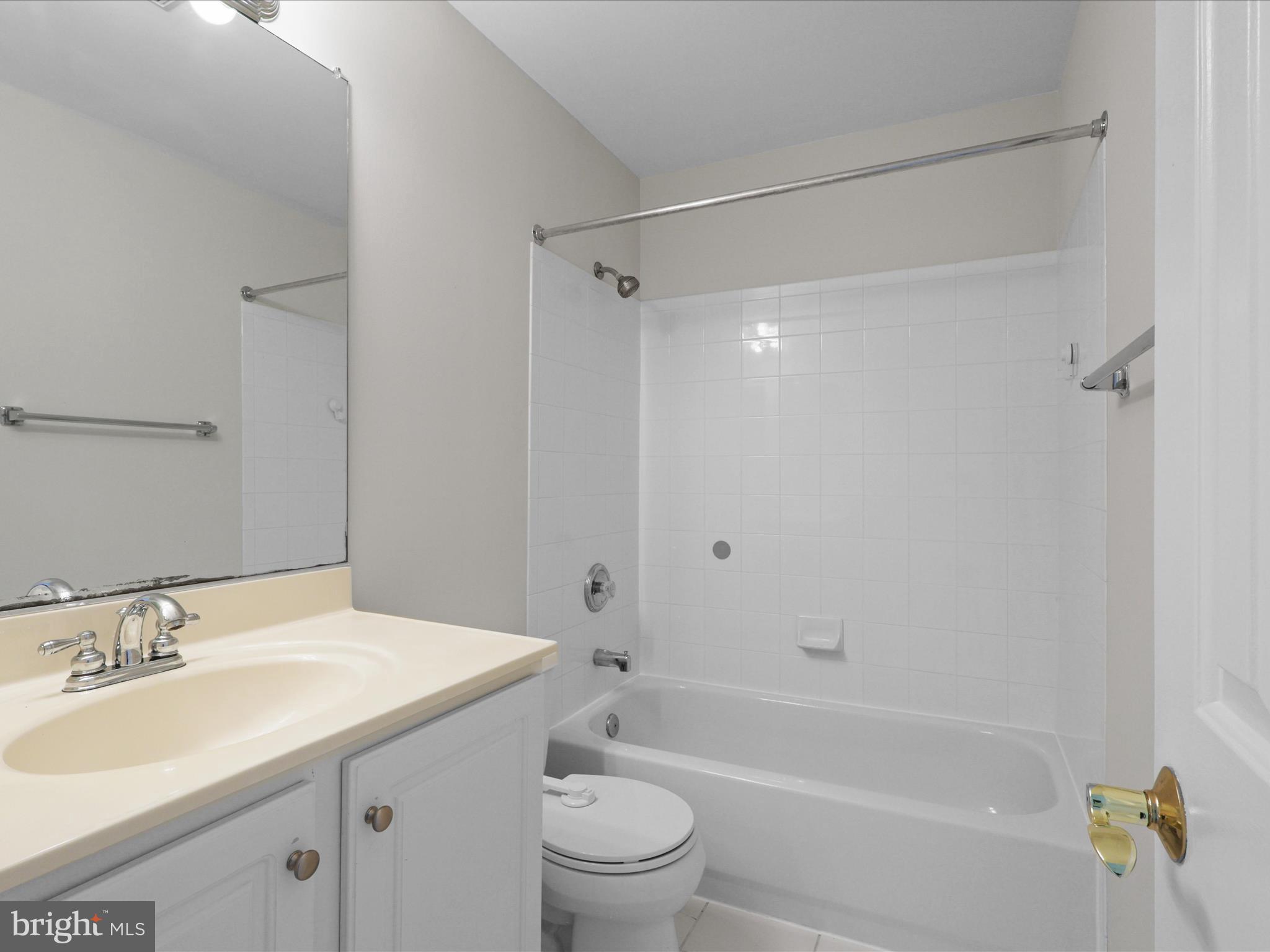 HAHN PROPERTY - Residential Lease