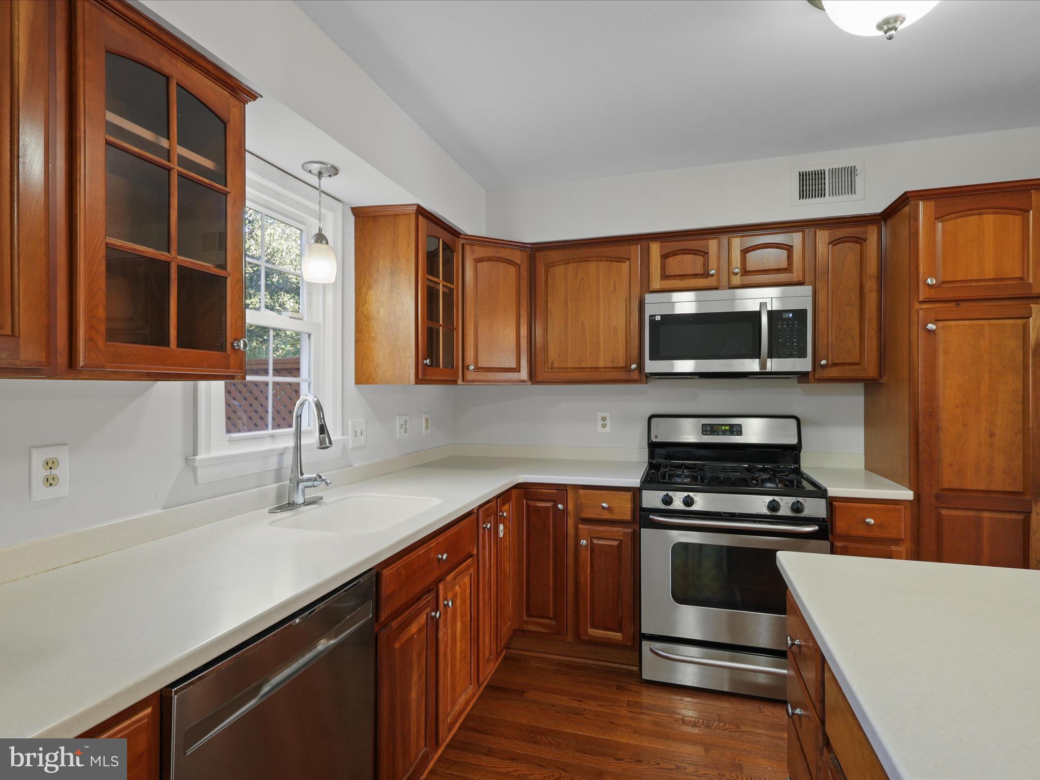 HAHN PROPERTY - Residential Lease