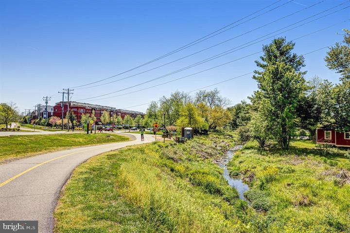 LEESBURG ESTATES - Residential