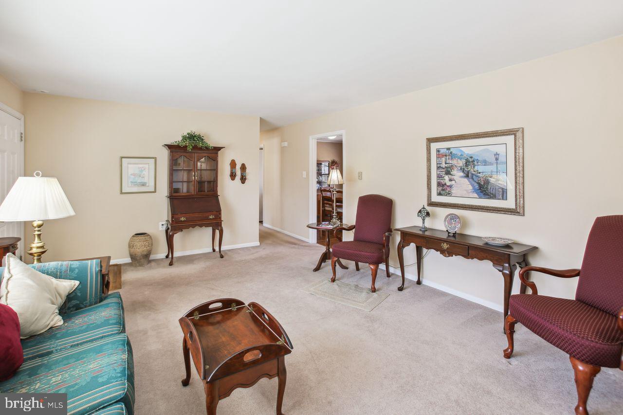 LEESBURG ESTATES - Residential