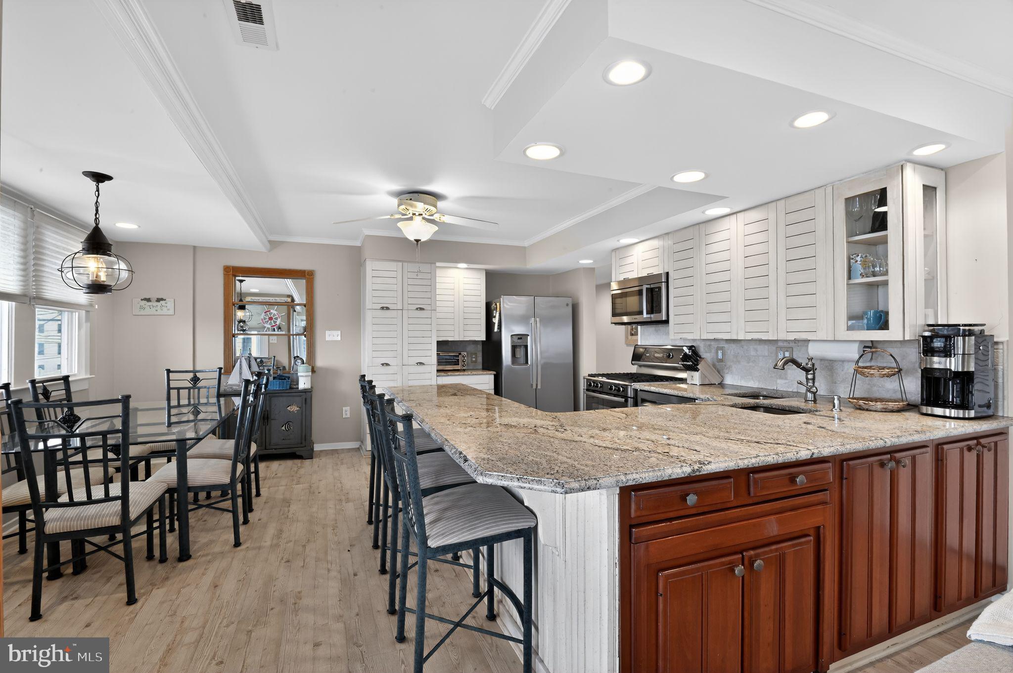 401 BAYFRONT BAY