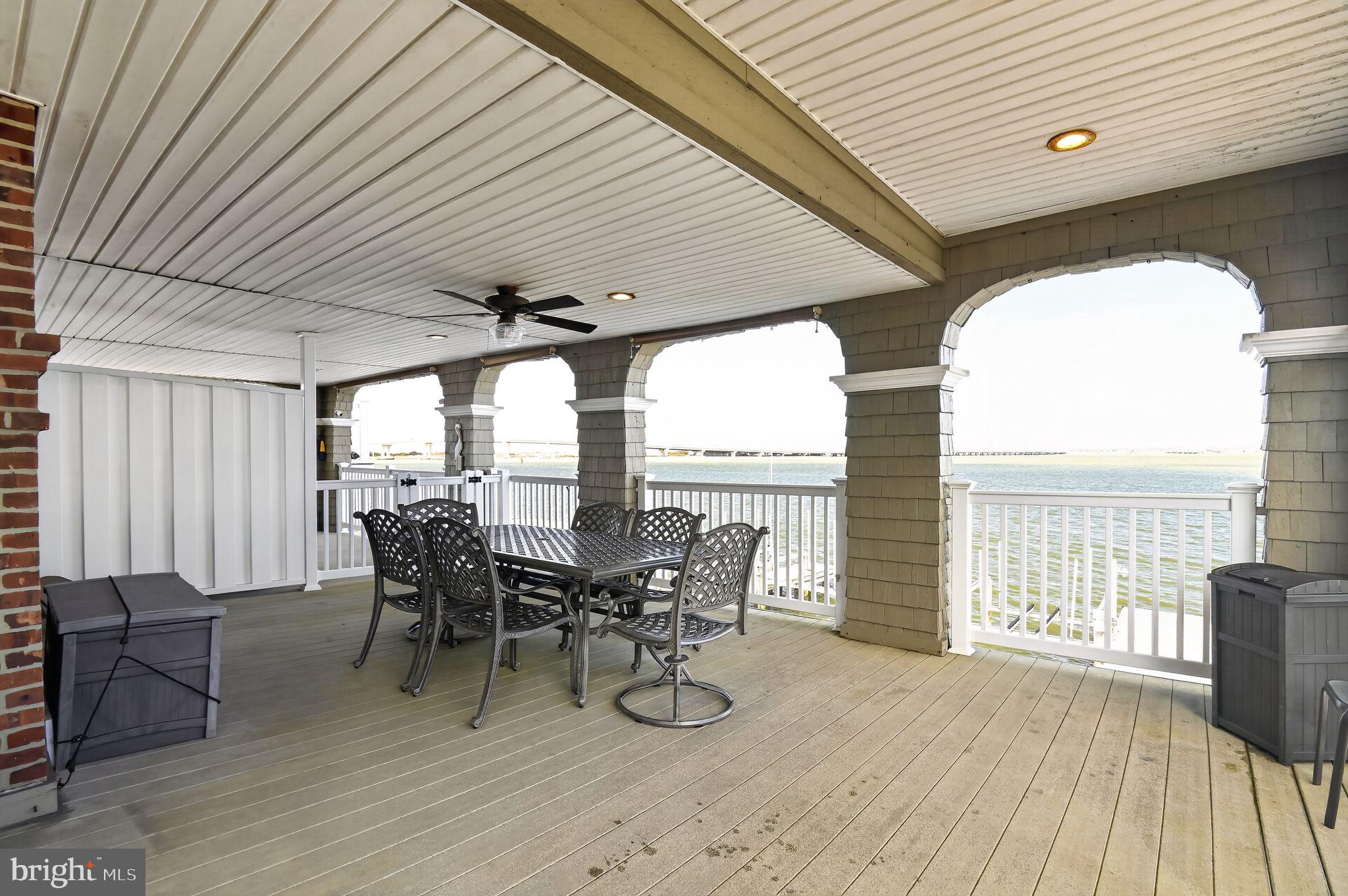 401 BAYFRONT BAY