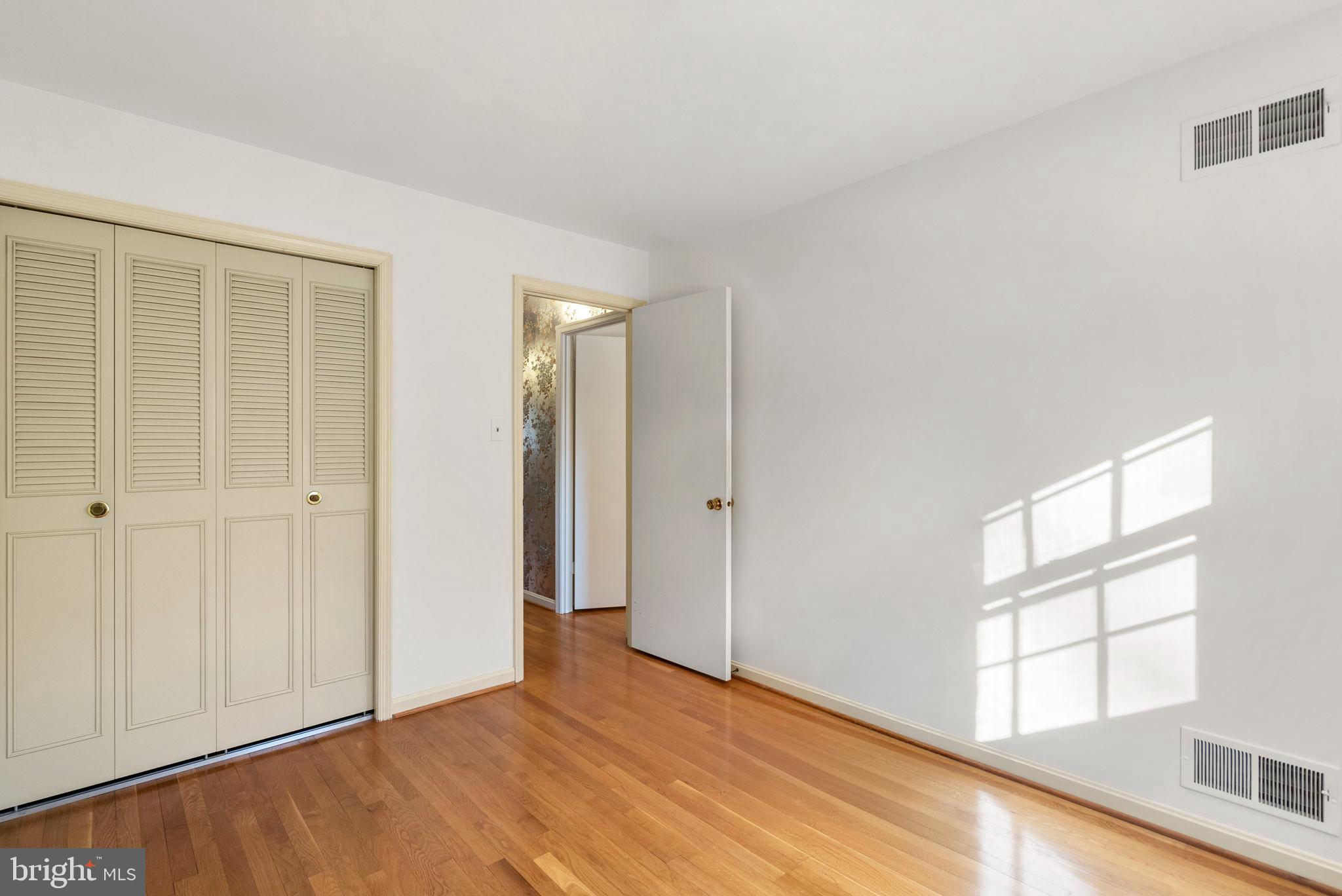 ROCKSHIRE - Residential