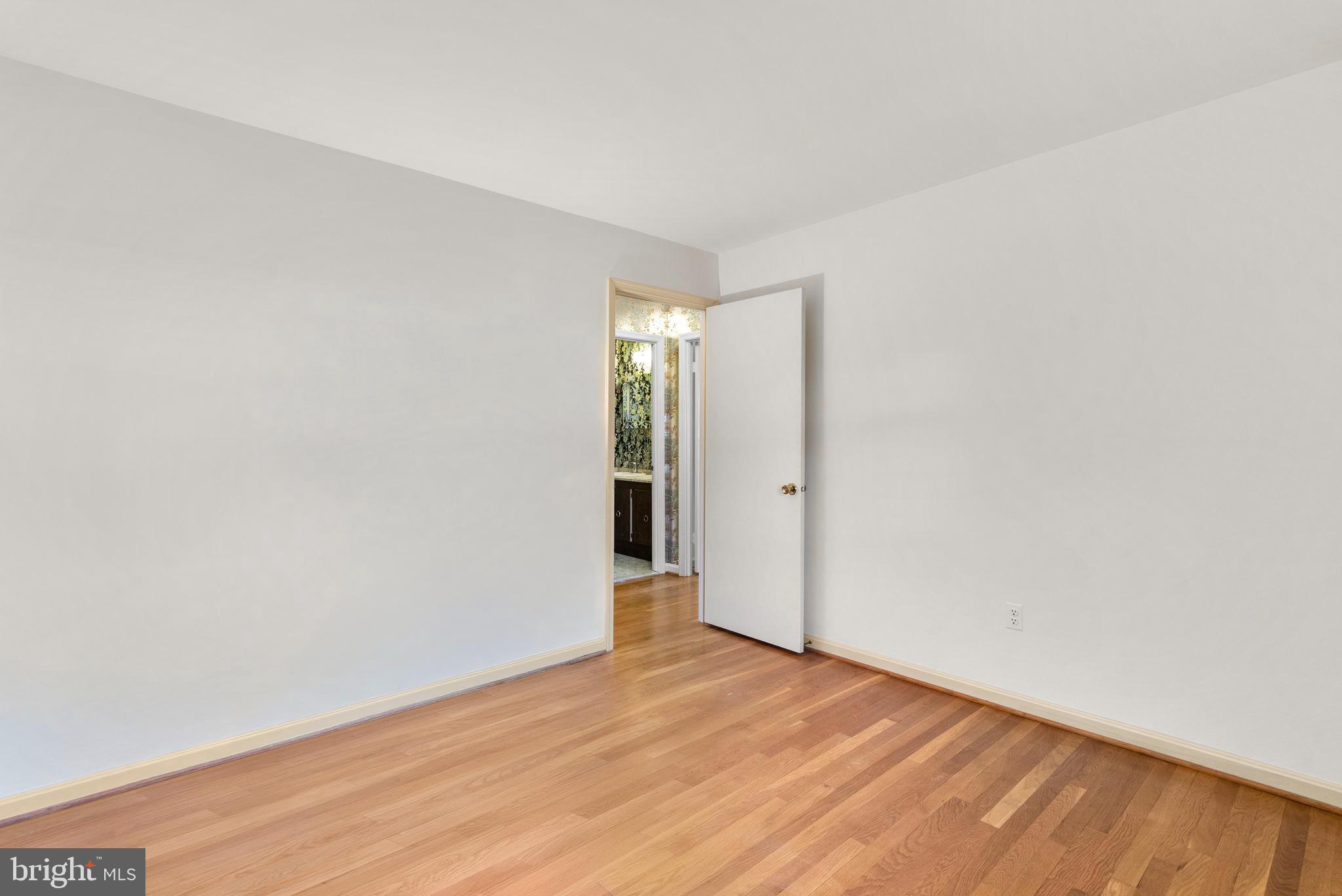 ROCKSHIRE - Residential