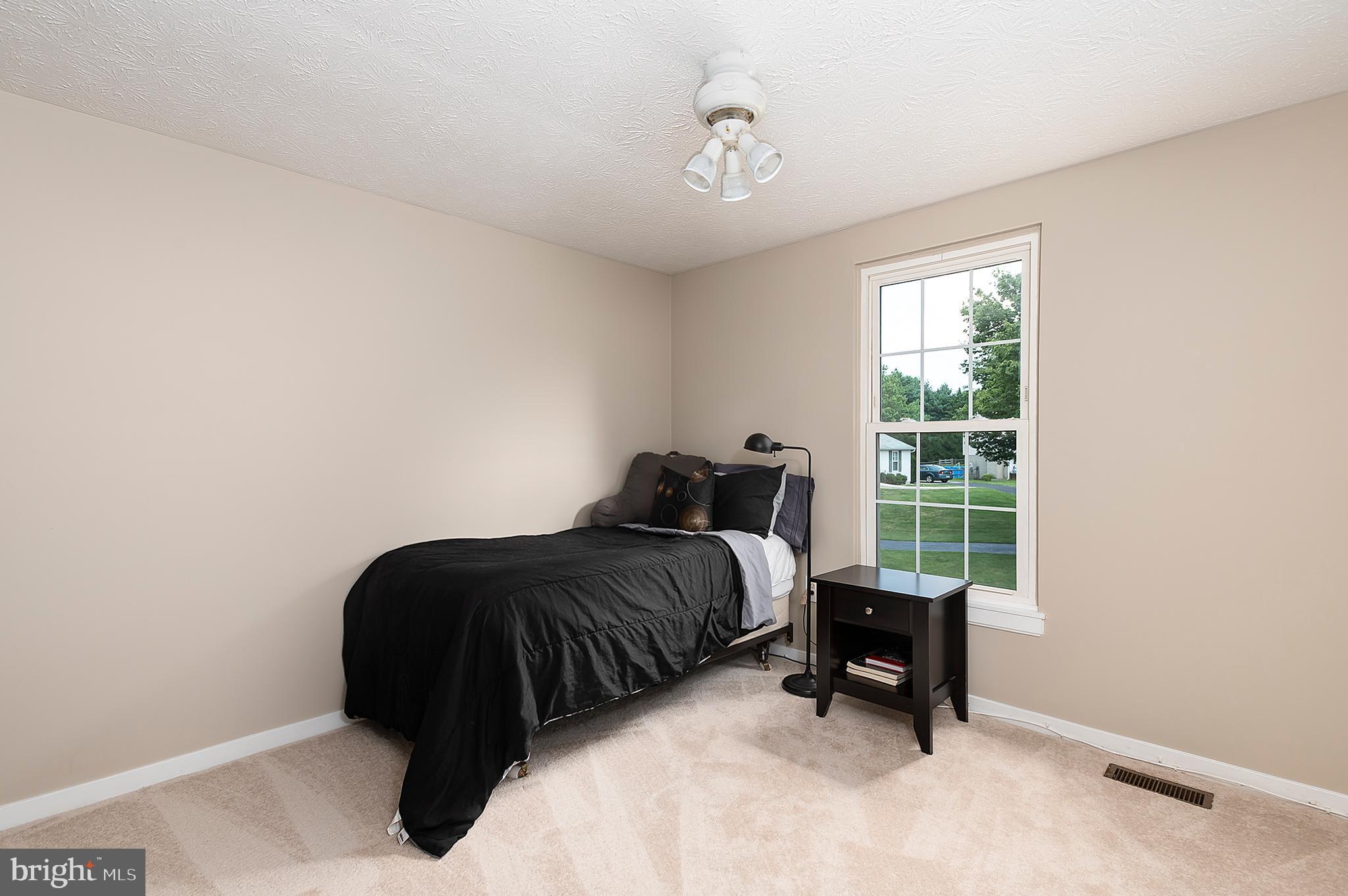 HUNT COUNTRY ESTATES - Residential