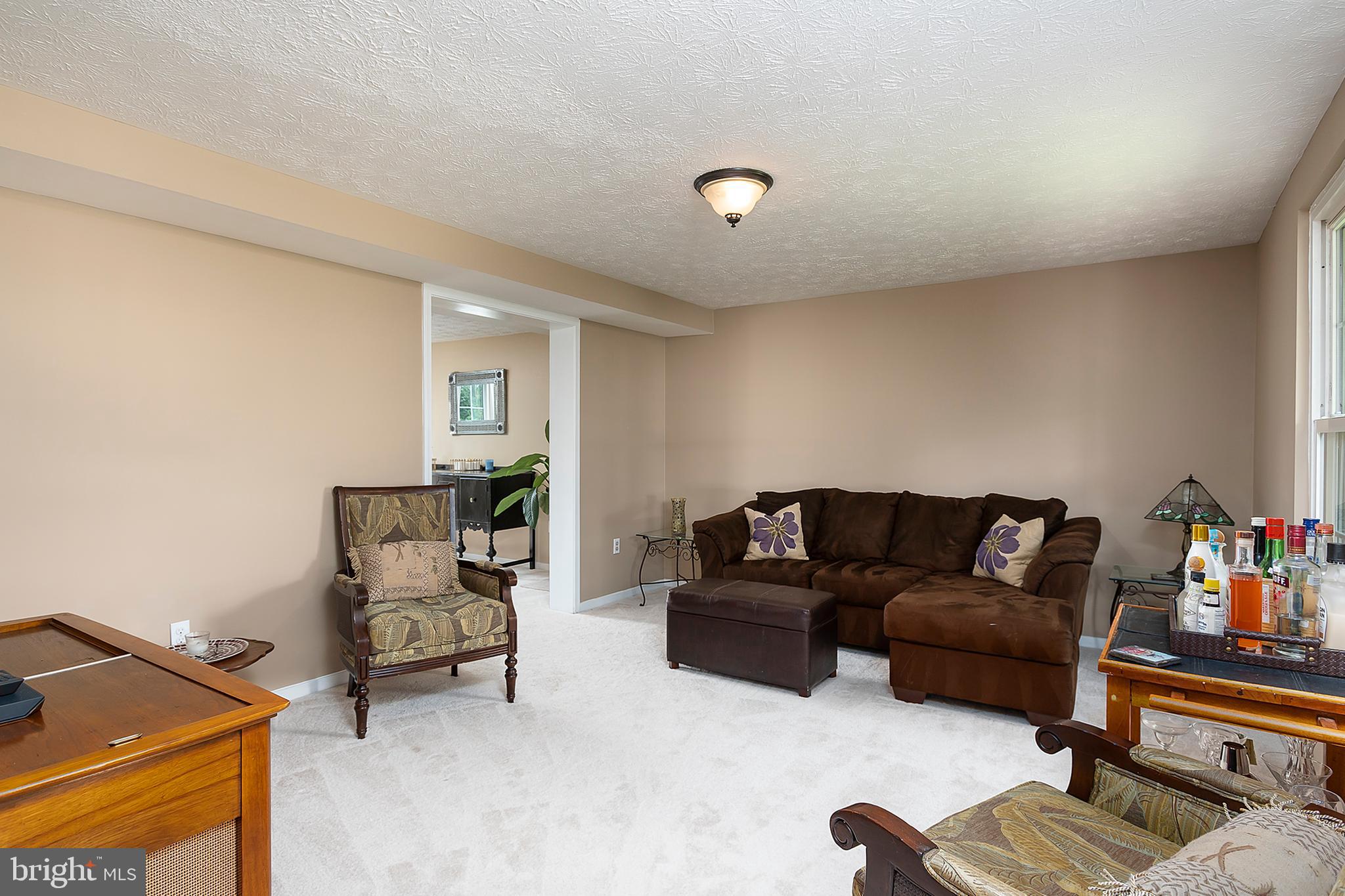 HUNT COUNTRY ESTATES - Residential